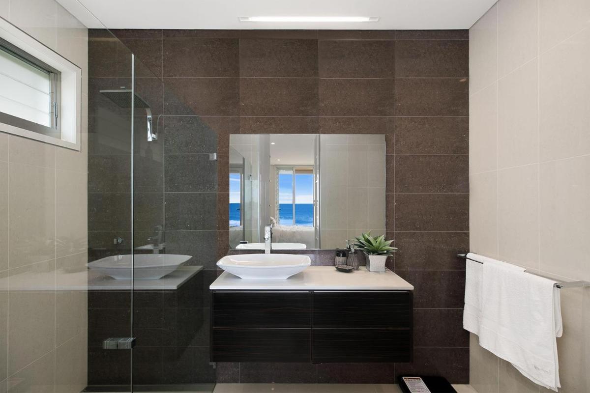 Serene Stay Breathtaking Beachfront with Spa