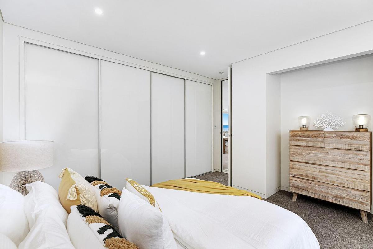 Serene Stay Breathtaking Beachfront with Spa