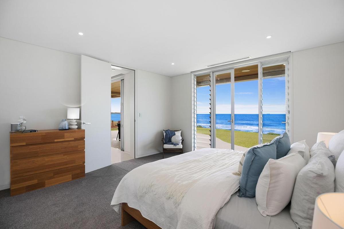 Serene Stay Breathtaking Beachfront with Spa