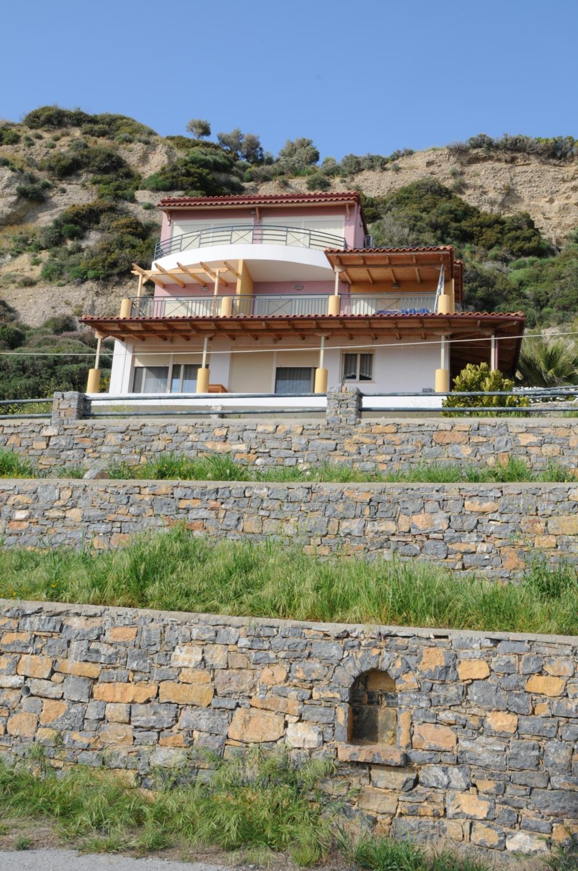 Thalassa House Apartments photo 1