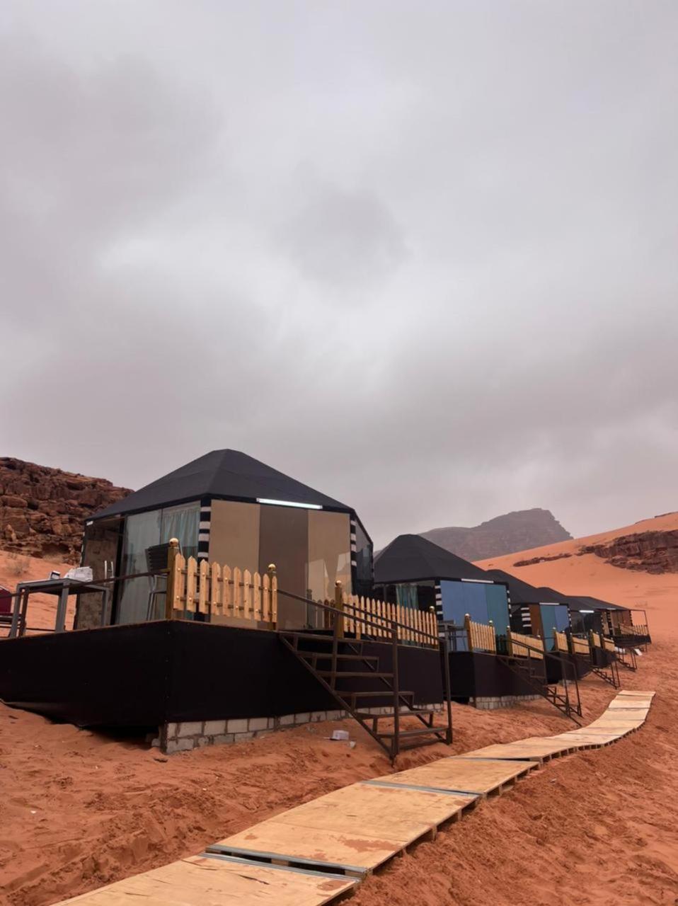 Al Raha Luxury Camp
