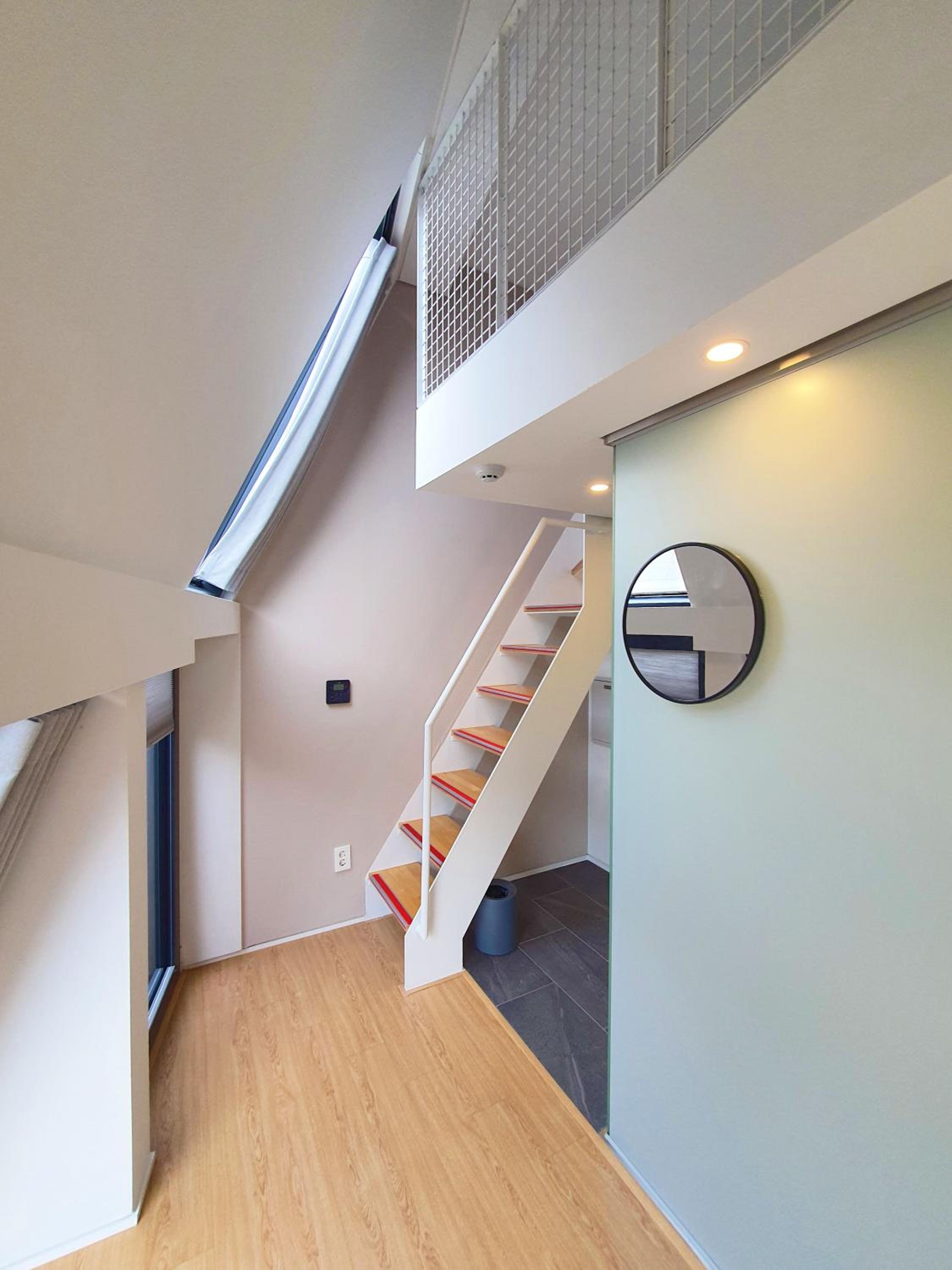 YOLO Guesthouse