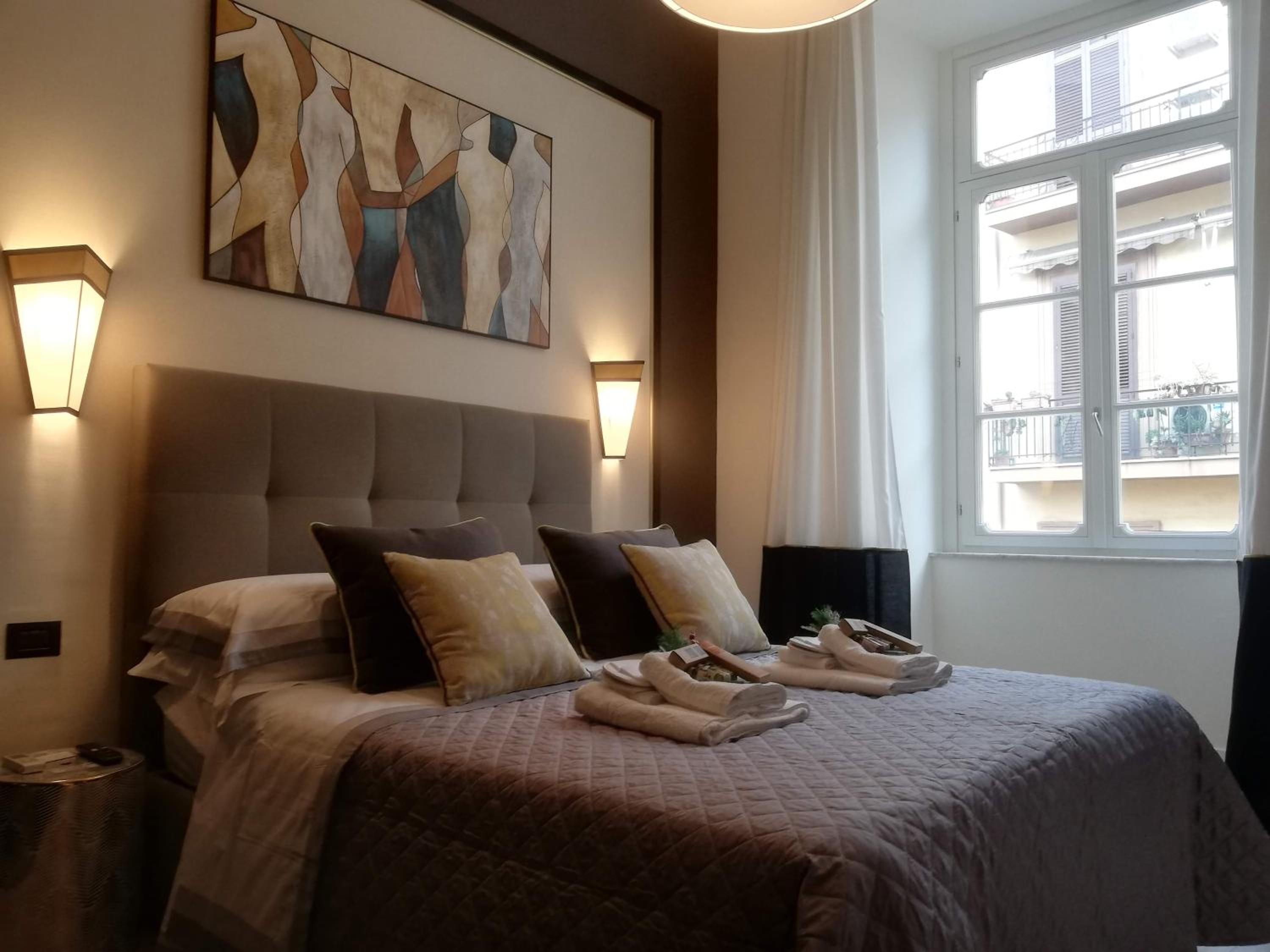 Napoli Mariana Luxury