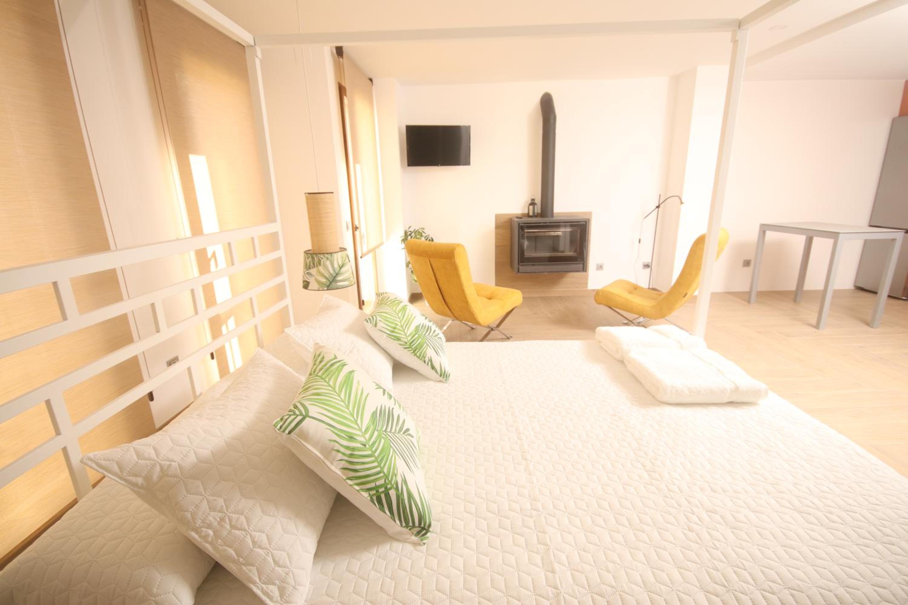 APARTAMENTOS GORI SUITES HIDROMASAJE accesibles minusválidos photo 2