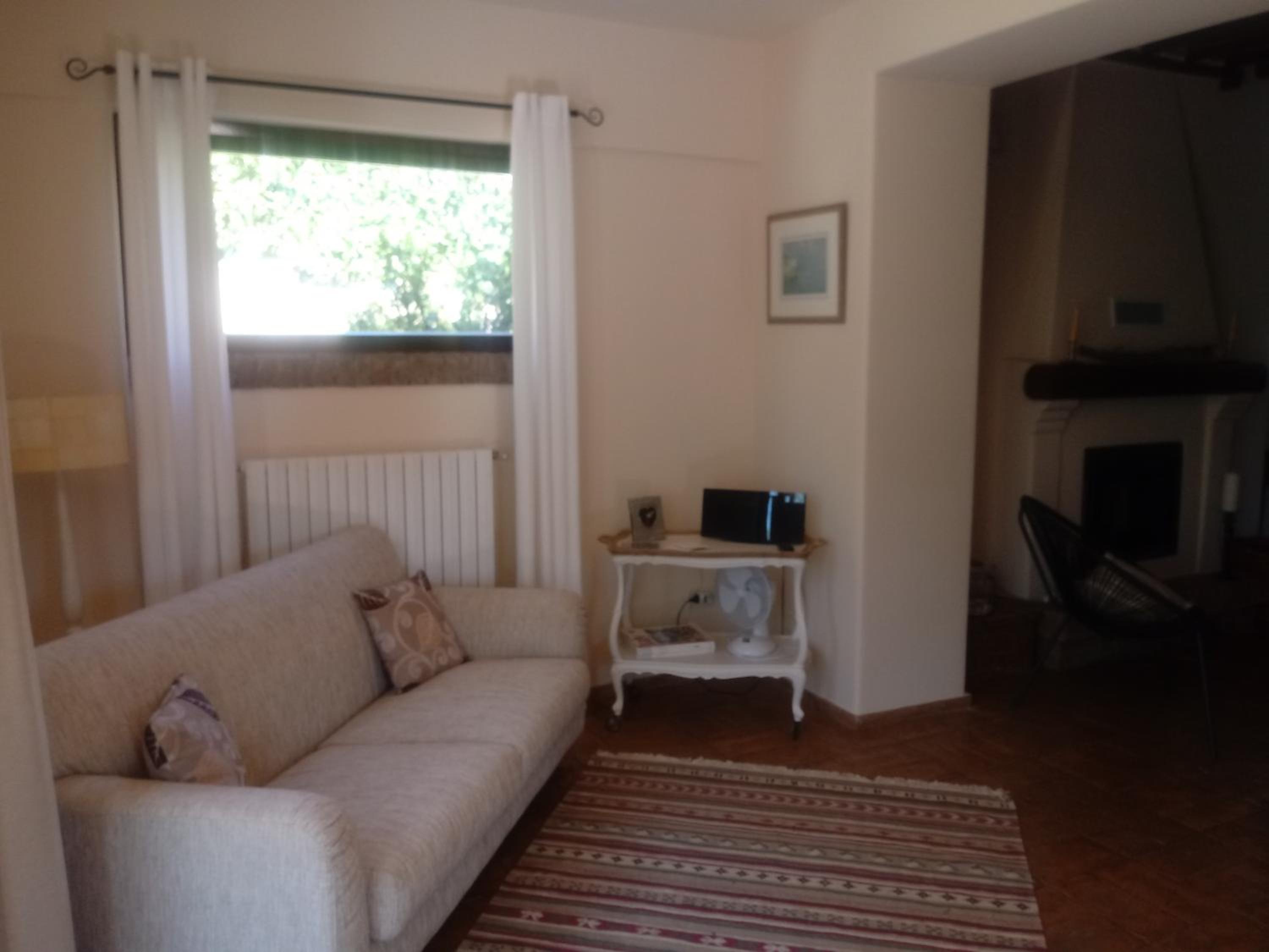 Stunning 1-Bed House in Castel Cellesi Italy view 5
