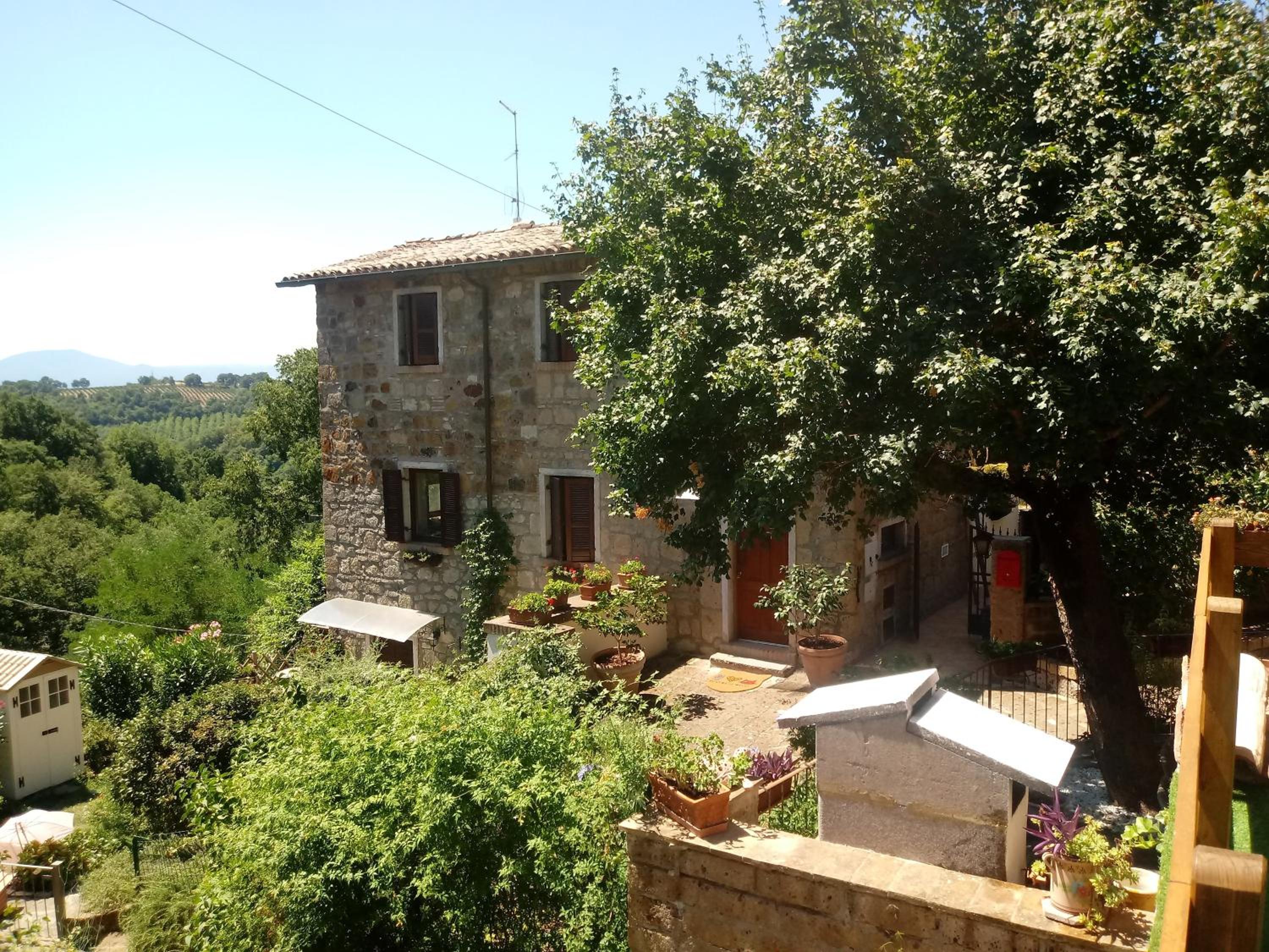 Stunning 1-Bed House in Castel Cellesi Italy view 3