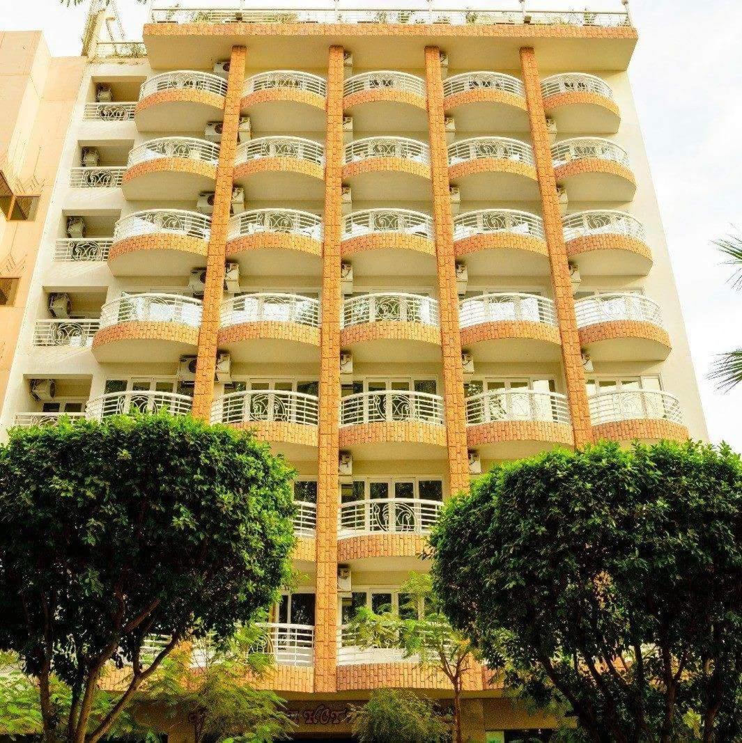 New Pola Hotel photo 4