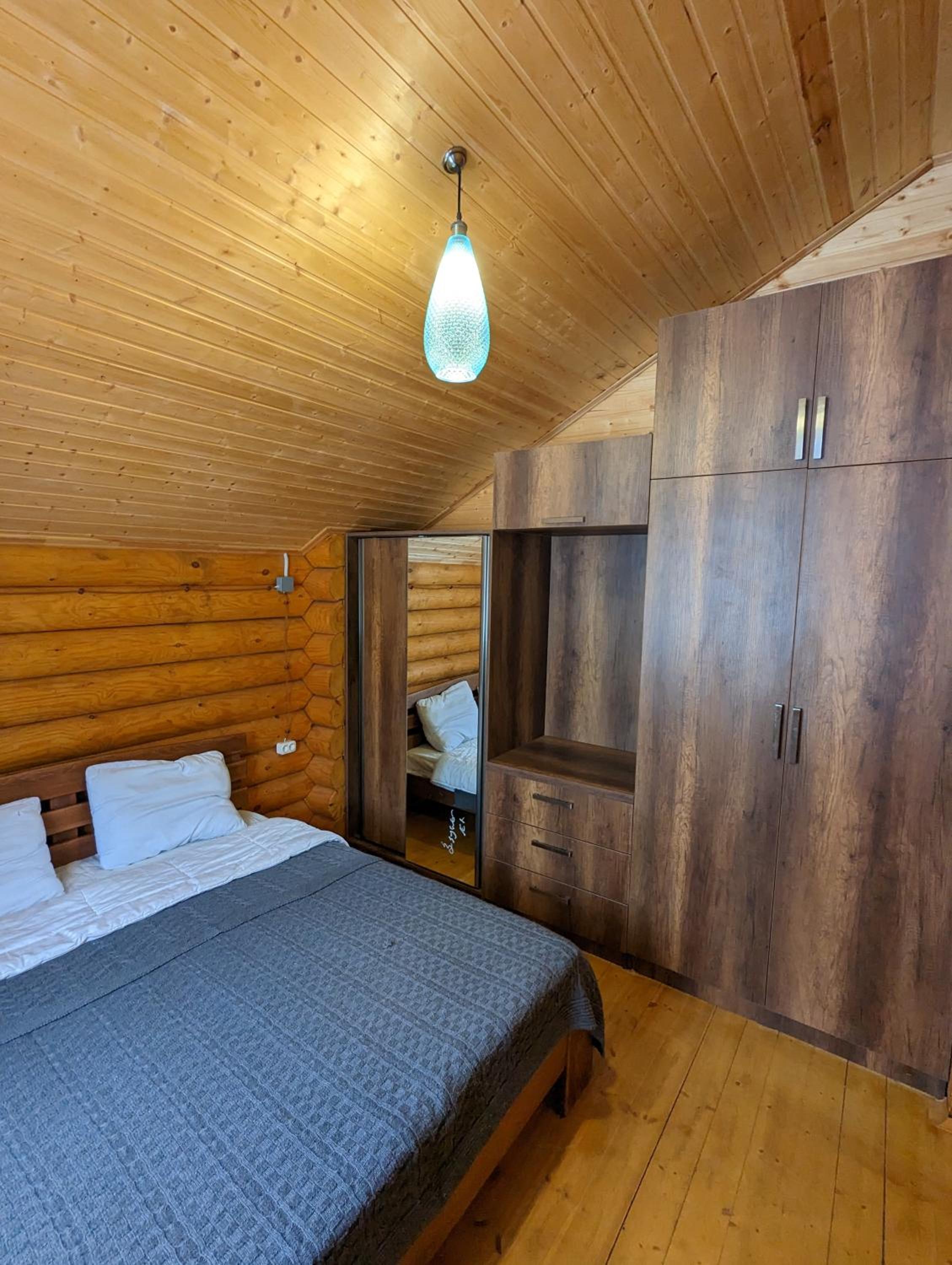 LOG HOUSE