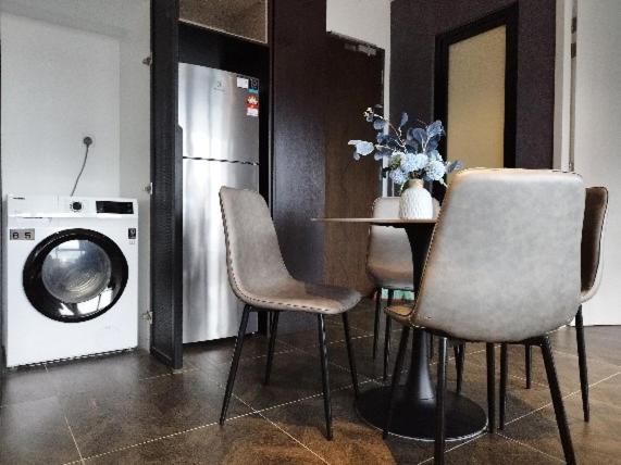 KLCC ModernMusicalSuite AT ScarletzSuites