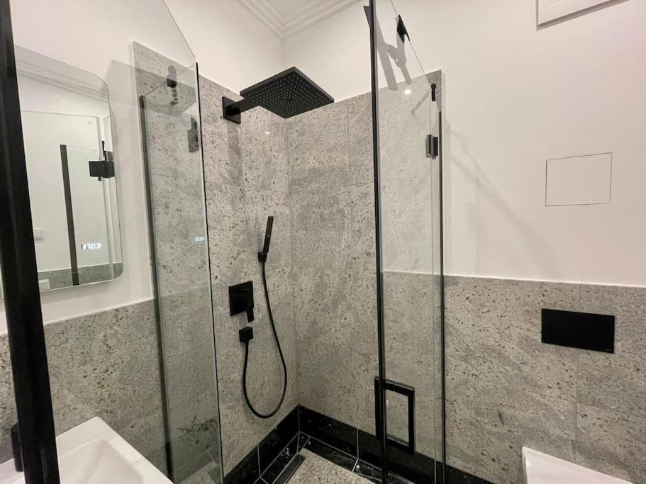 Luxuriöses Studio mit privatem Zugang zum See