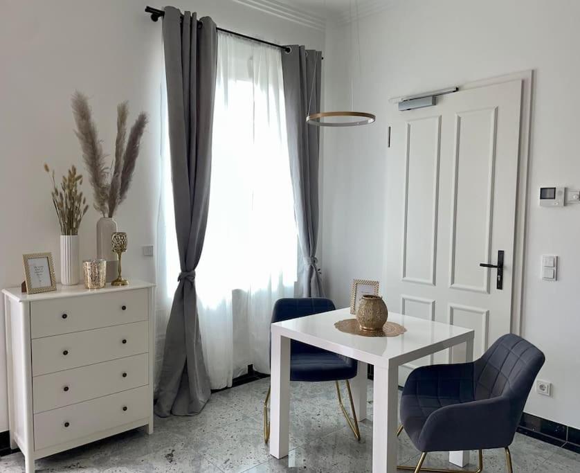 Luxuriöses Studio mit privatem Zugang zum See