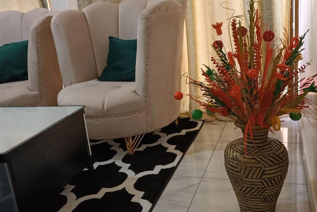 Cosy/modern one bedroom in VOK Mombasa view 2