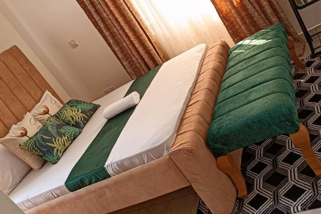 Cosy/modern one bedroom in VOK Mombasa view 3