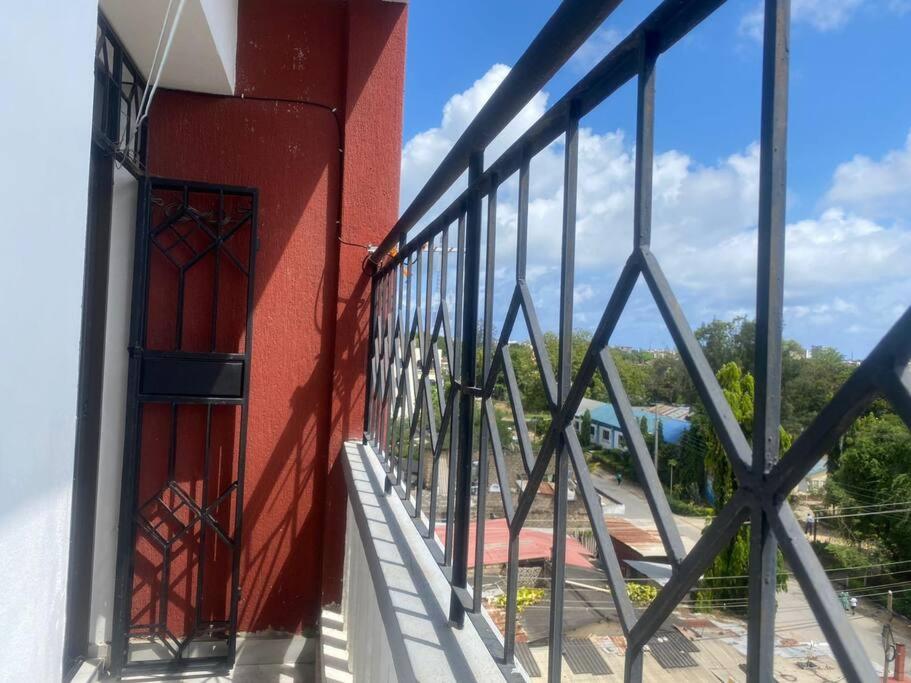 Cosy/modern one bedroom in VOK Mombasa view 5