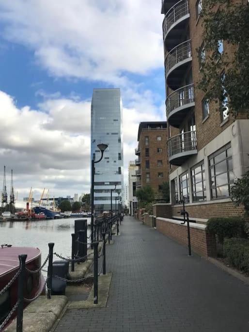 1 Bedroom Flat with Free Parking