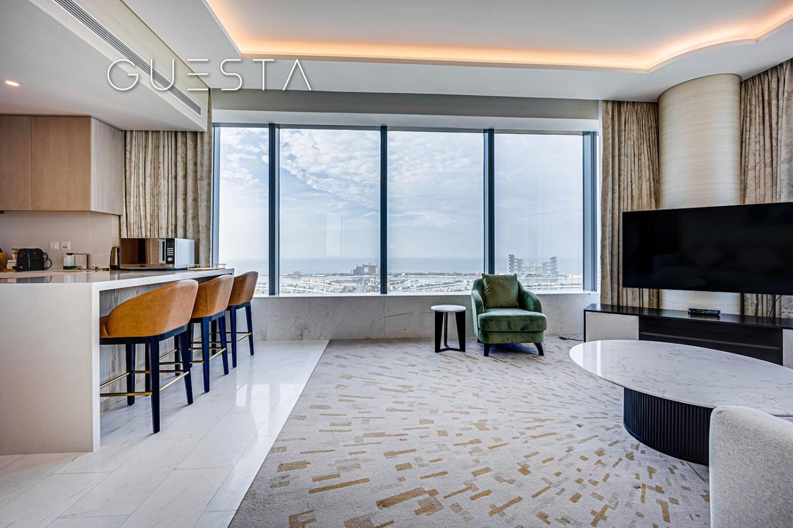 The Palm Tower, Nakheel Mall, Palm Jumeirah