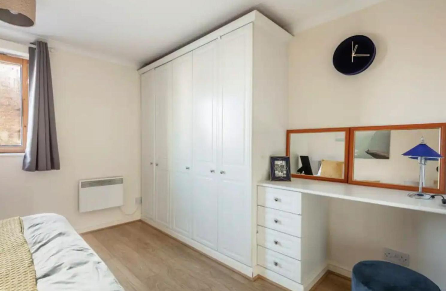 1 Bedroom Flat with Free Parking