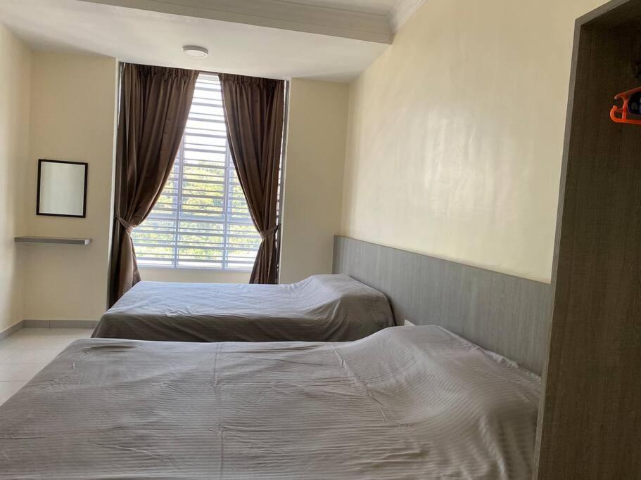 Emerald Avenue Apartment Madam Ng. photo 4