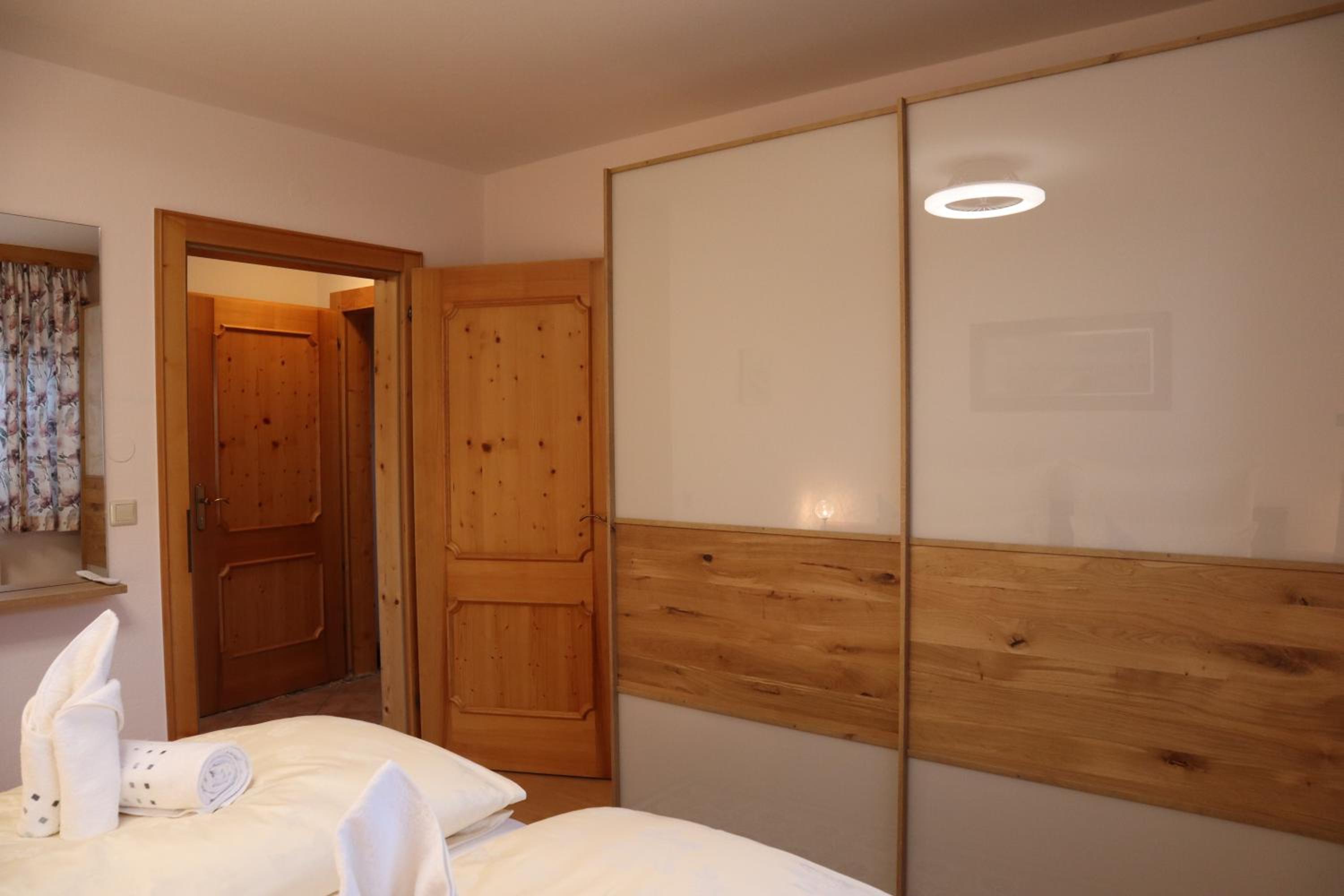 Landhaus-Appartements Warraich