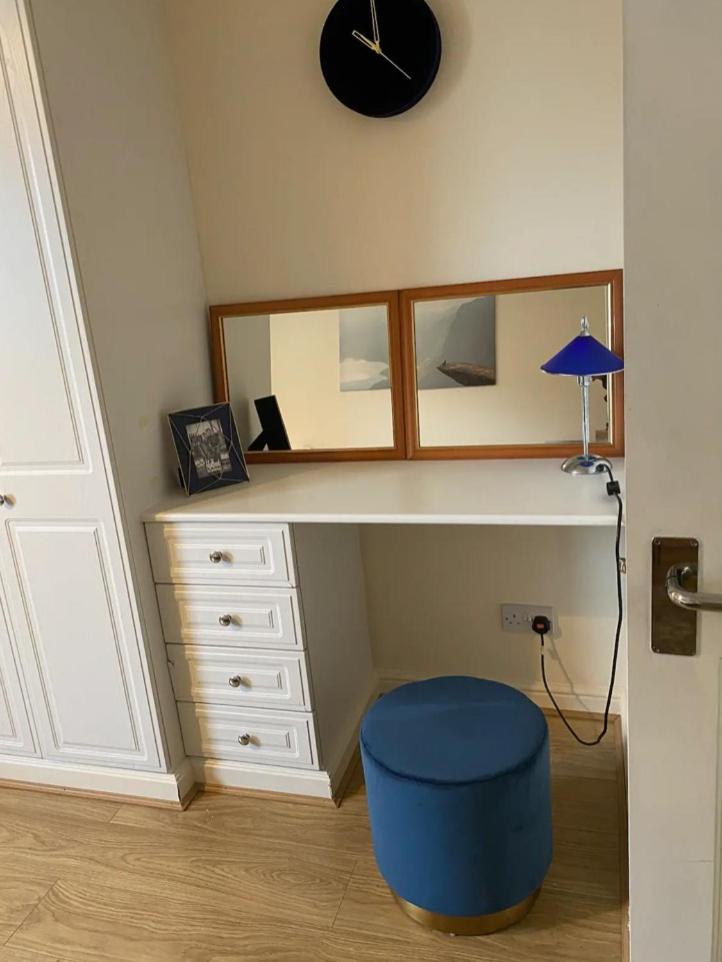 1 Bedroom Flat with Free Parking