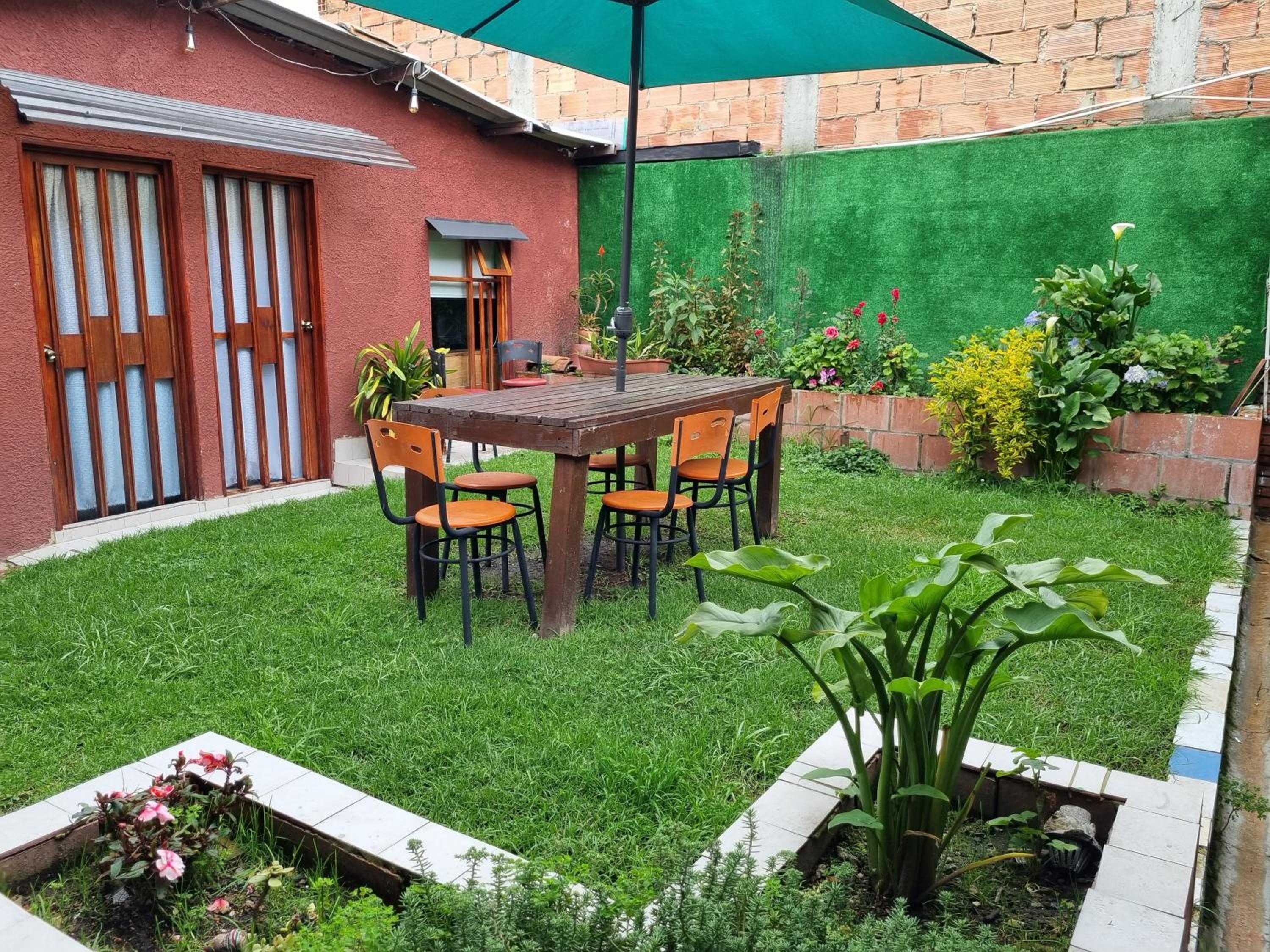 acogedor Hostal usaquen la parada del tren