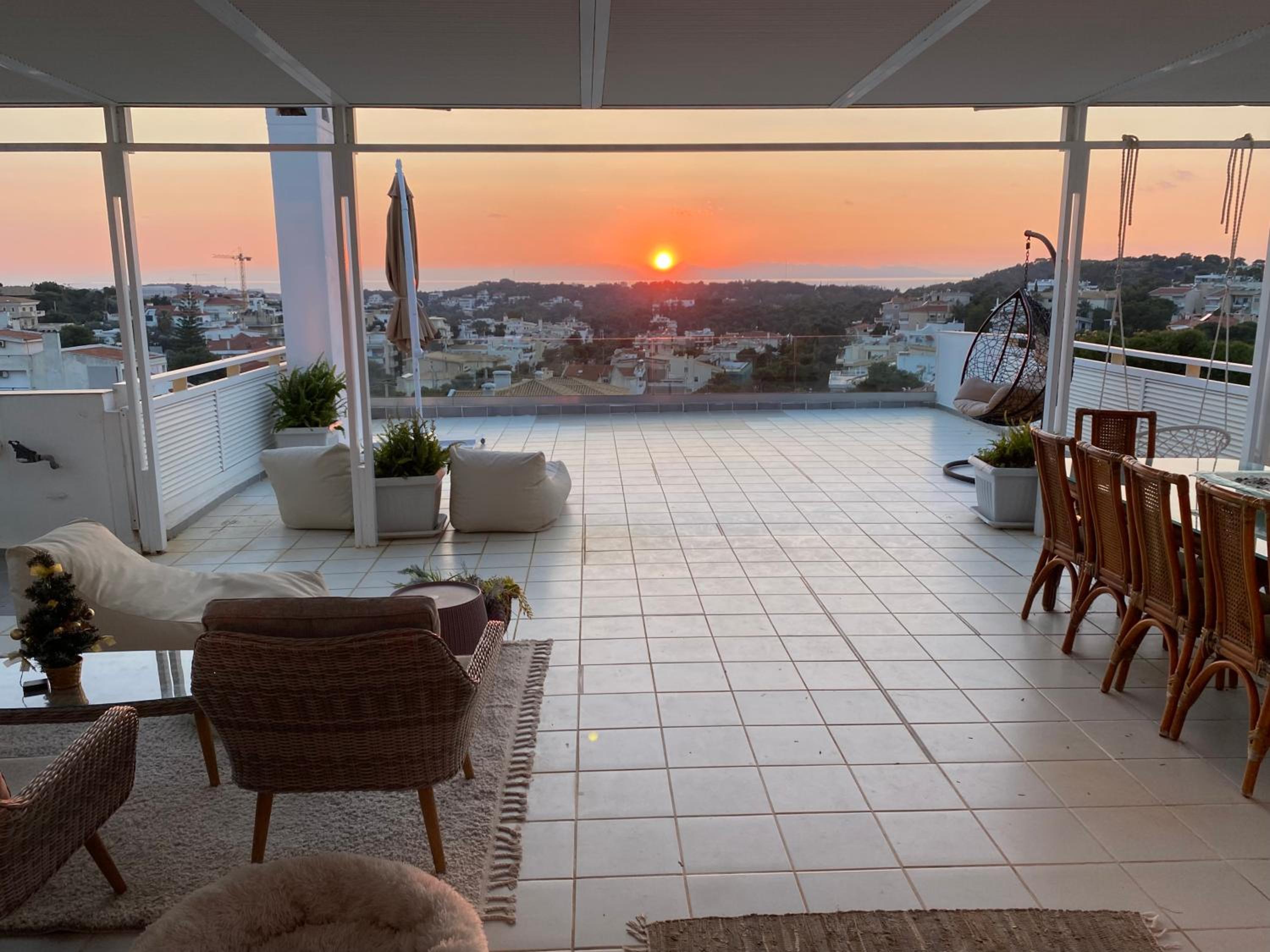 Villasonboard 3 Bed Penthouse Veranda Beach view jacuzzi Vouliagmeni Riviera