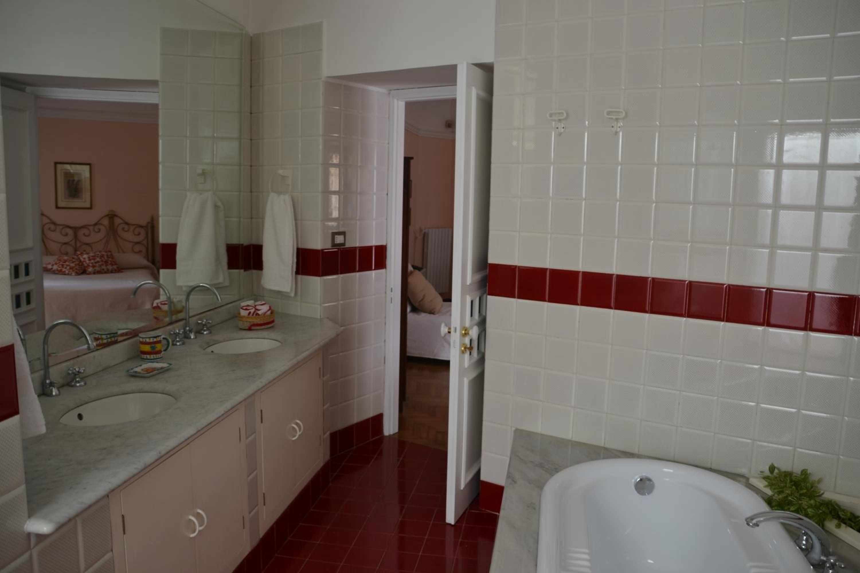 Photo 31