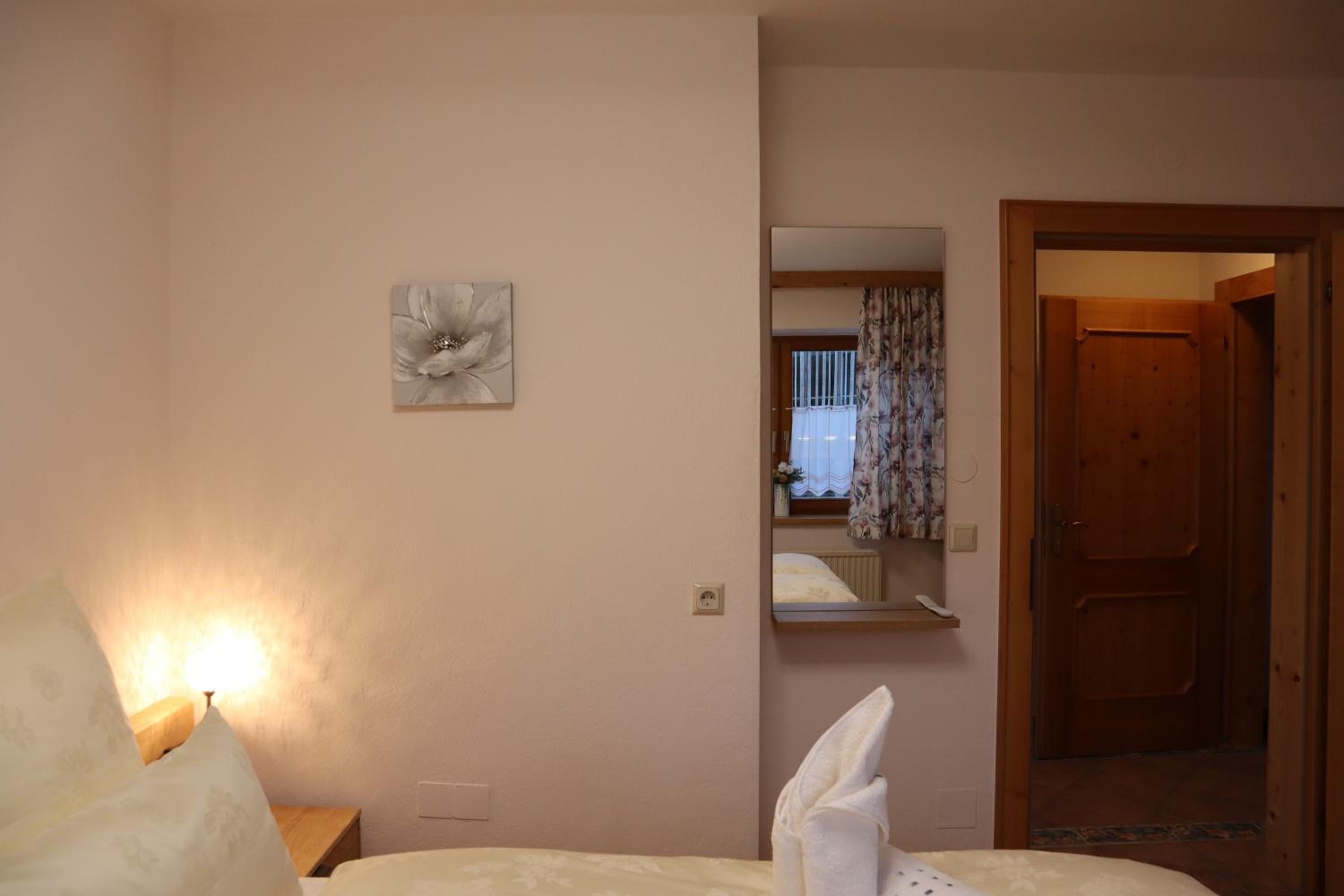 Landhaus-Appartements Warraich