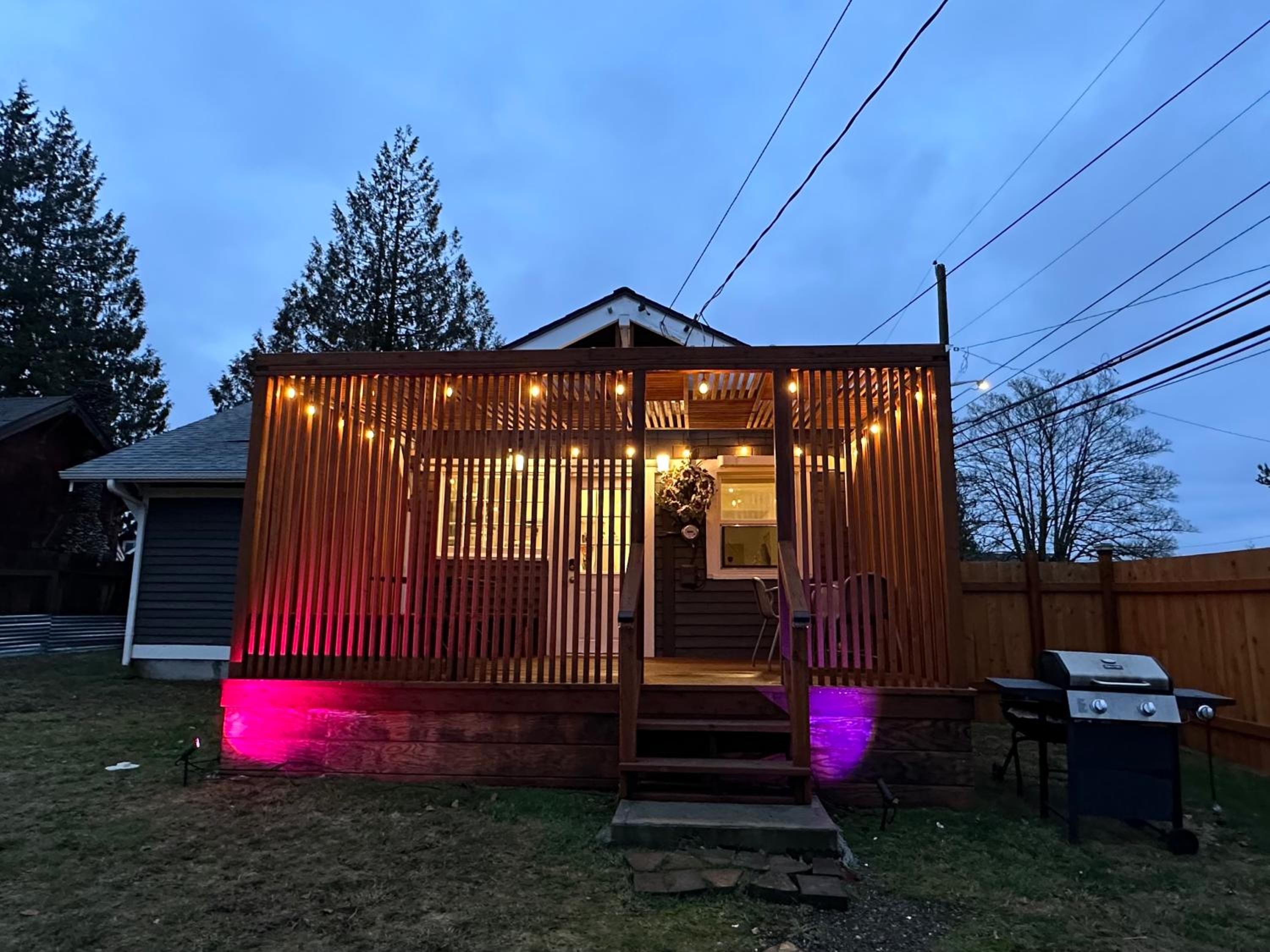 Cozy Home Conveniently Located with King Bed - Property Image 2