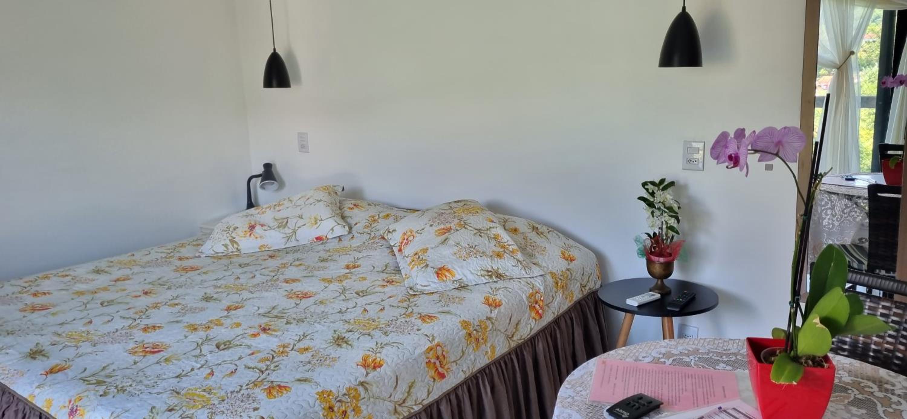 Suite completa Ilhabela - com varanda e vista panorâmica