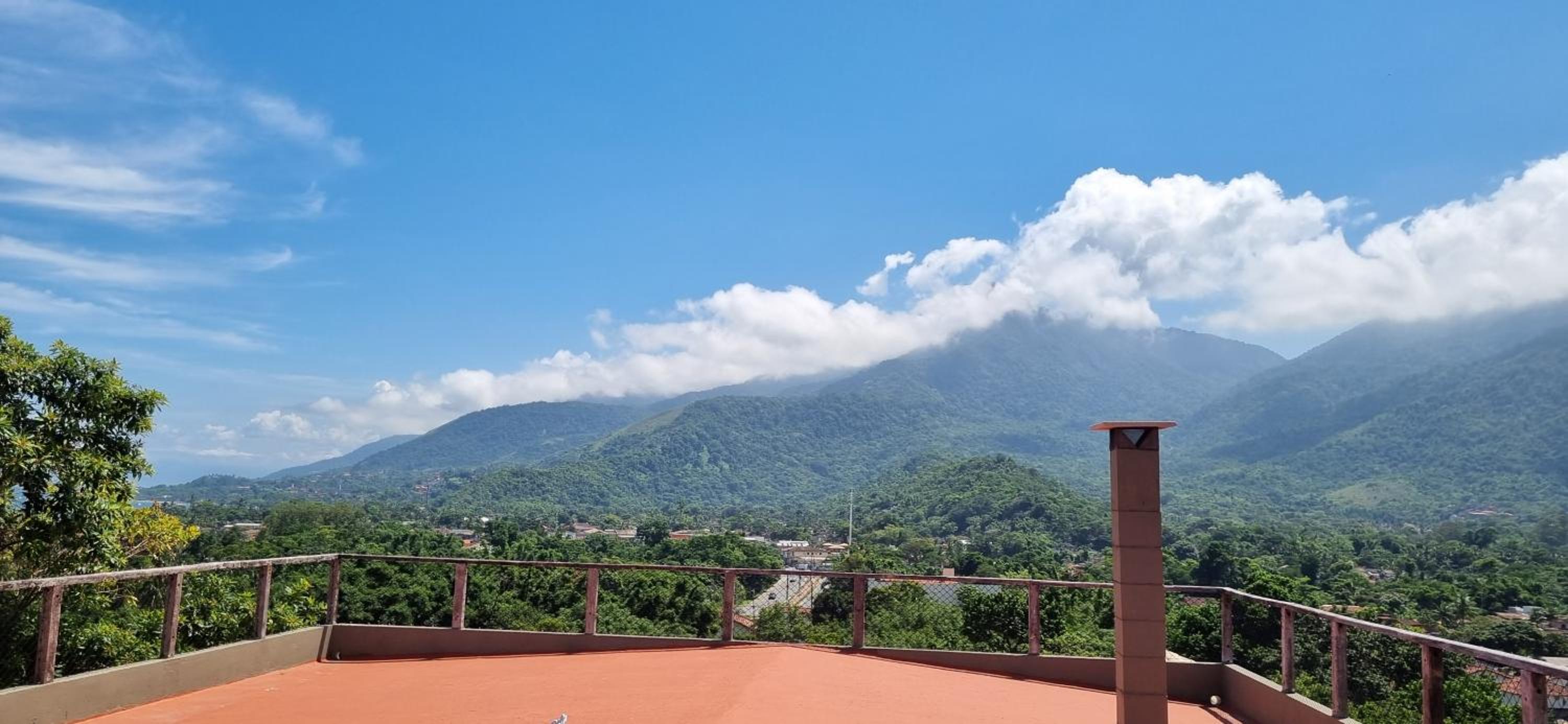Suite completa Ilhabela - com varanda e vista panorâmica