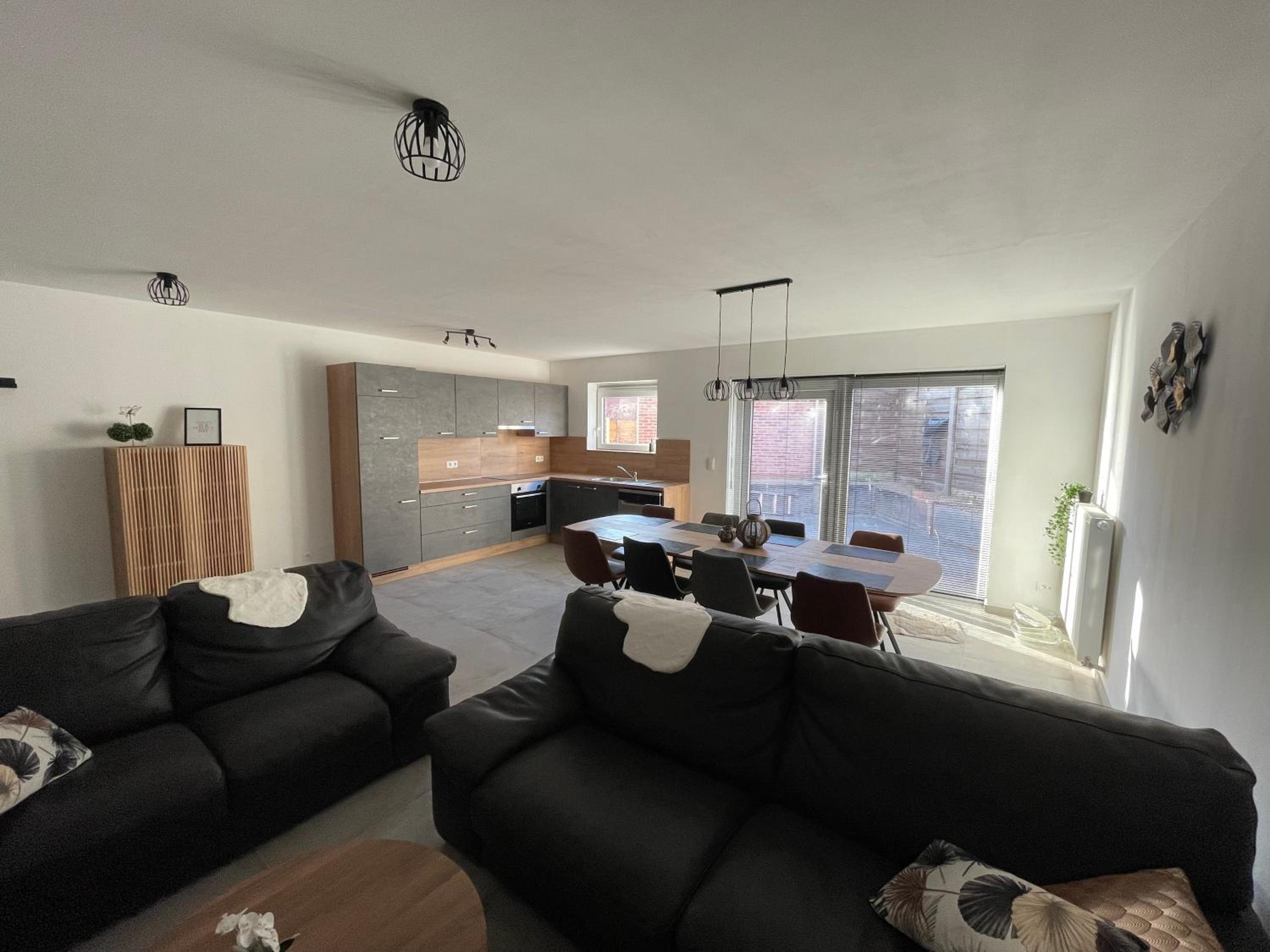 THE 77 work or holiday new home