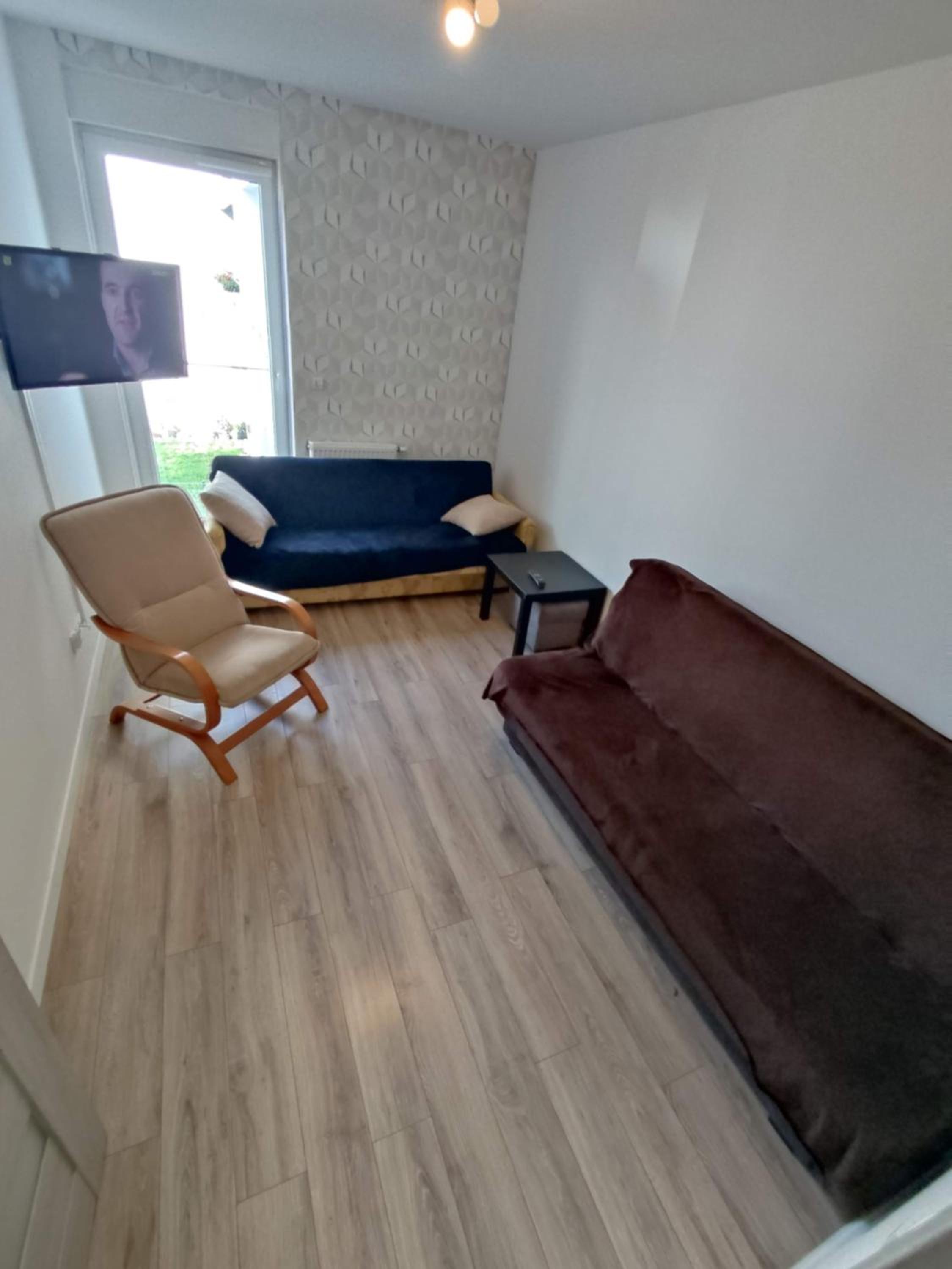 1120 Śmiałego 41 - Tanie Pokoje w Apartamencie - samodzielne zameldowanie - self check in view 3