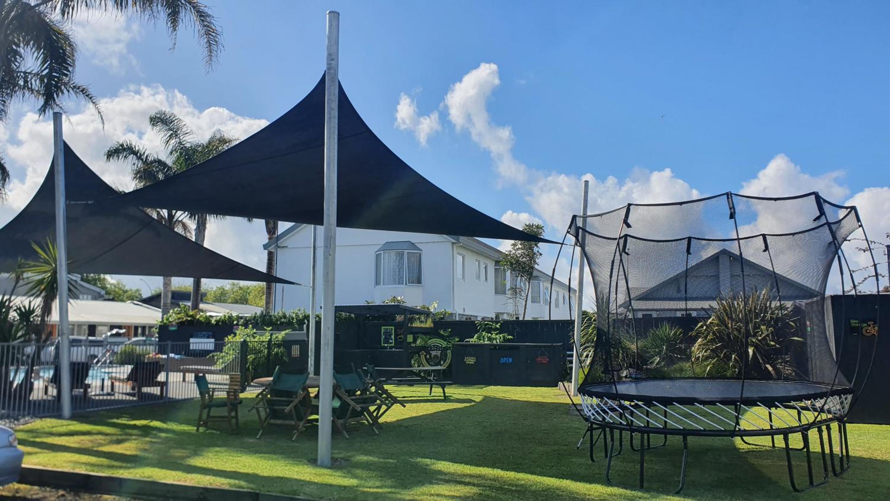 Aura Accommodation