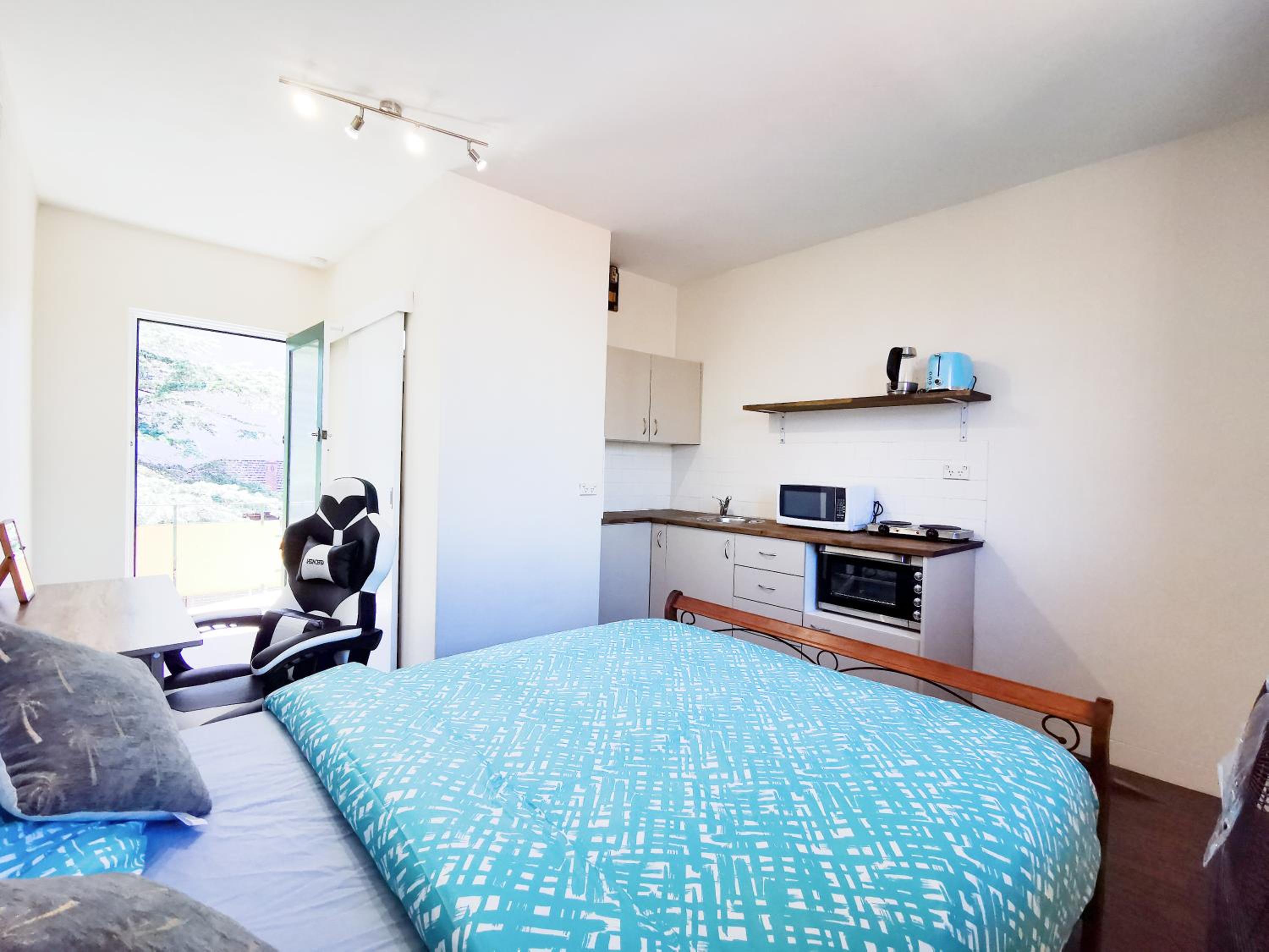 Burwood Cozy Studios