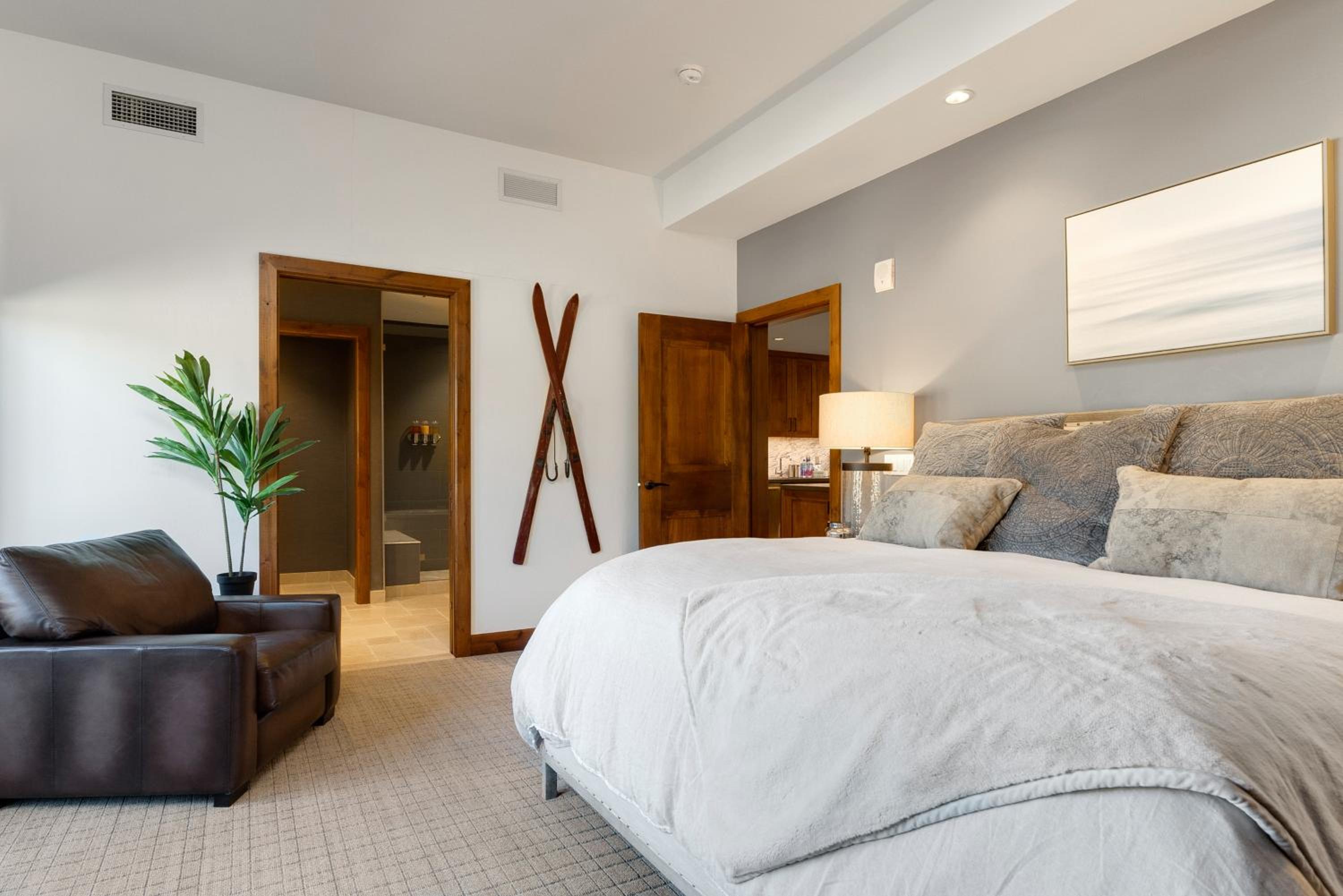Lake Tahoe Vacations - Ultimate Luxury Residence with Extras Galore across from Heavenly Village Gondola - Zalanta Resort - Property Image 27