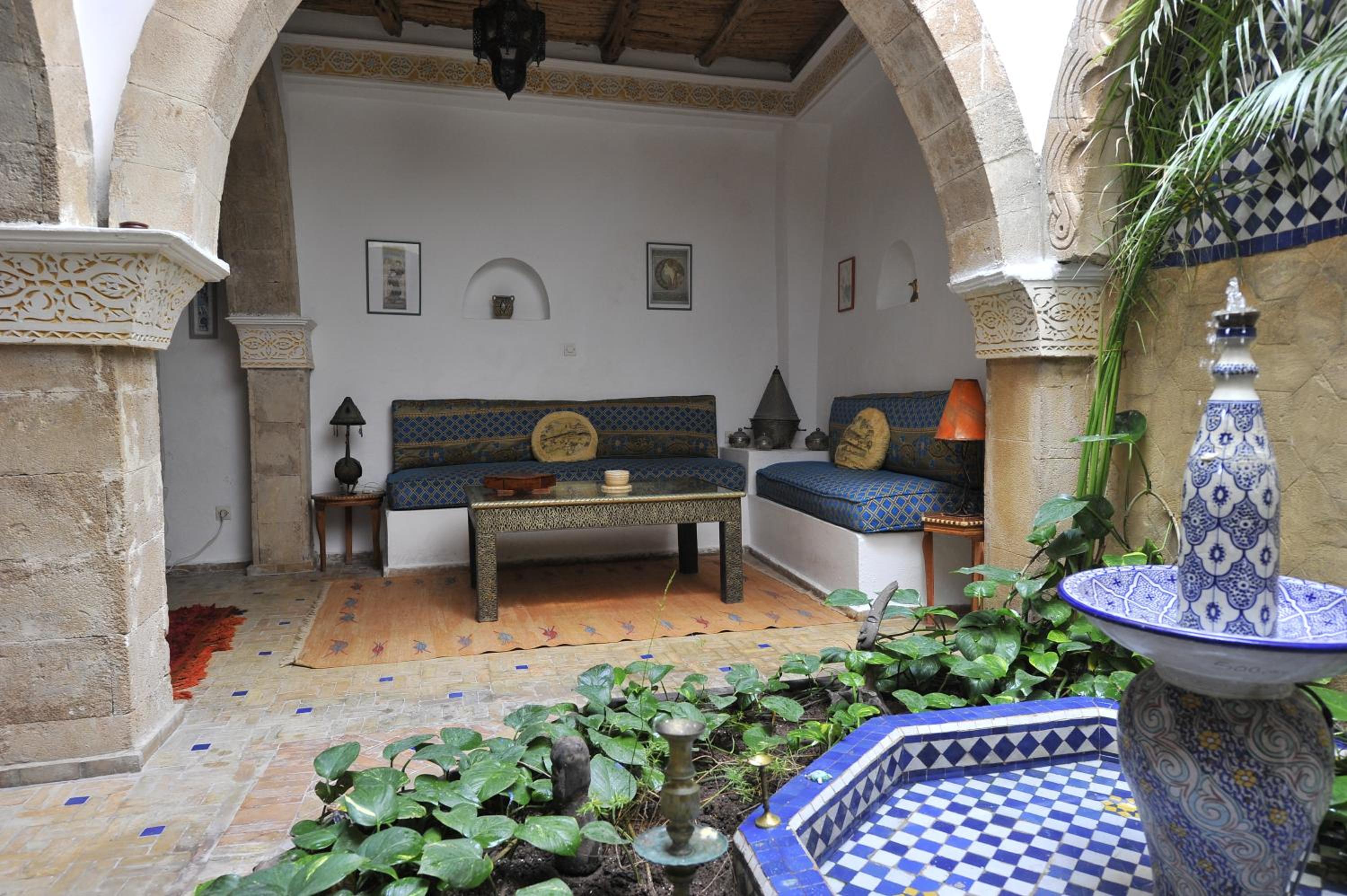 lounge