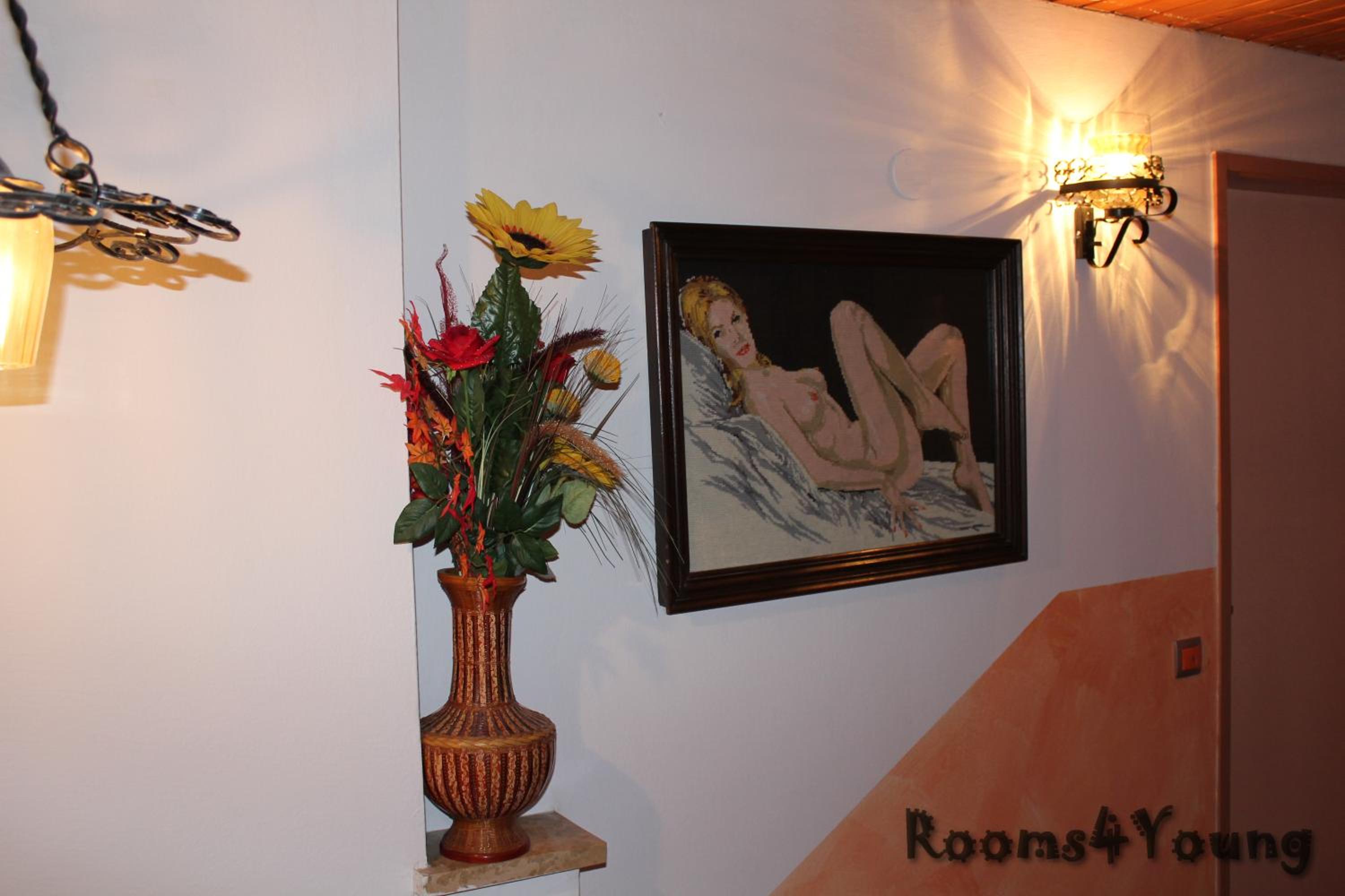 Photo 12
