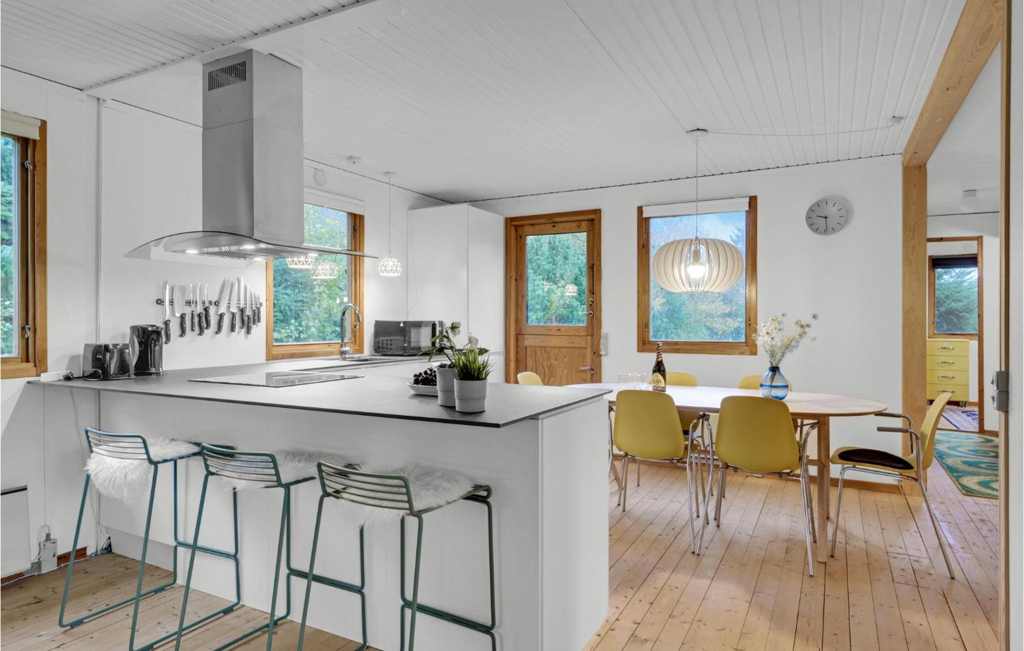 3 Bedroom Cozy Home In Græsted