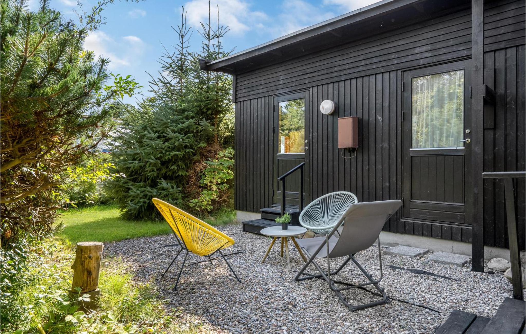 3 Bedroom Cozy Home In Græsted