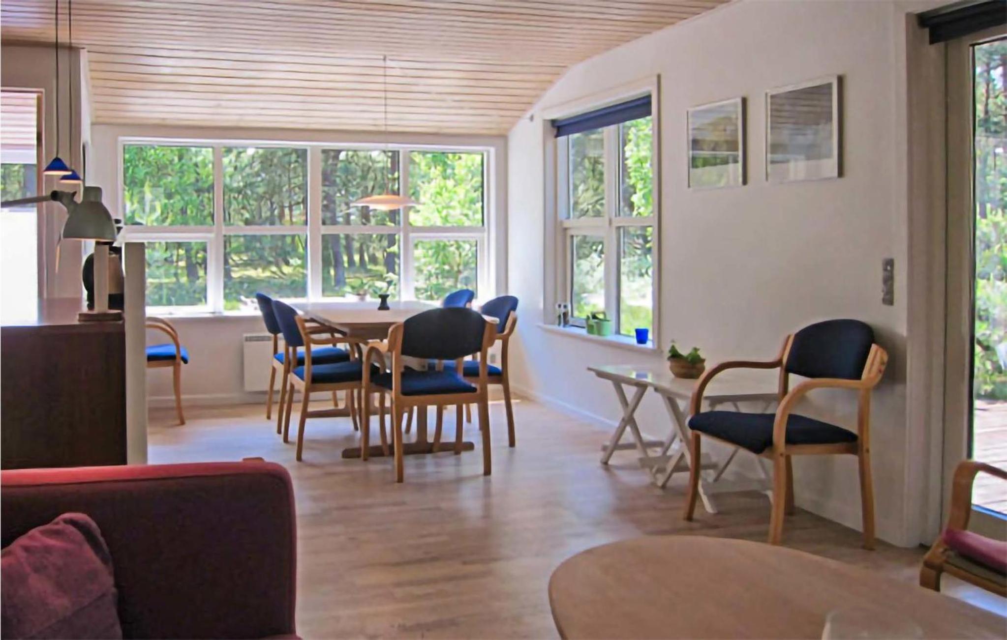 3 Bedroom Beautiful Home In Aakirkeby view 3
