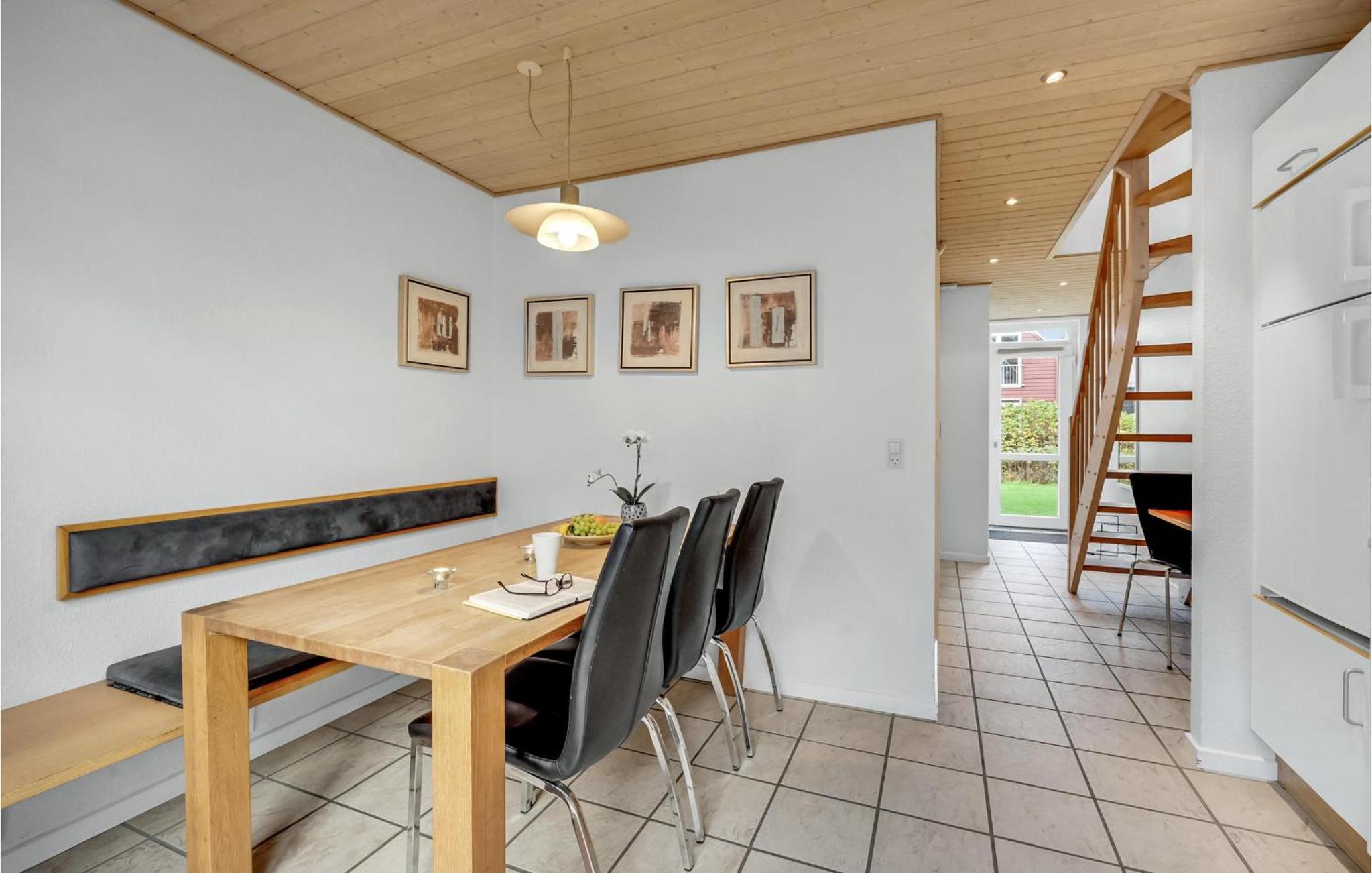 Beautiful Home In Nørre Nebel