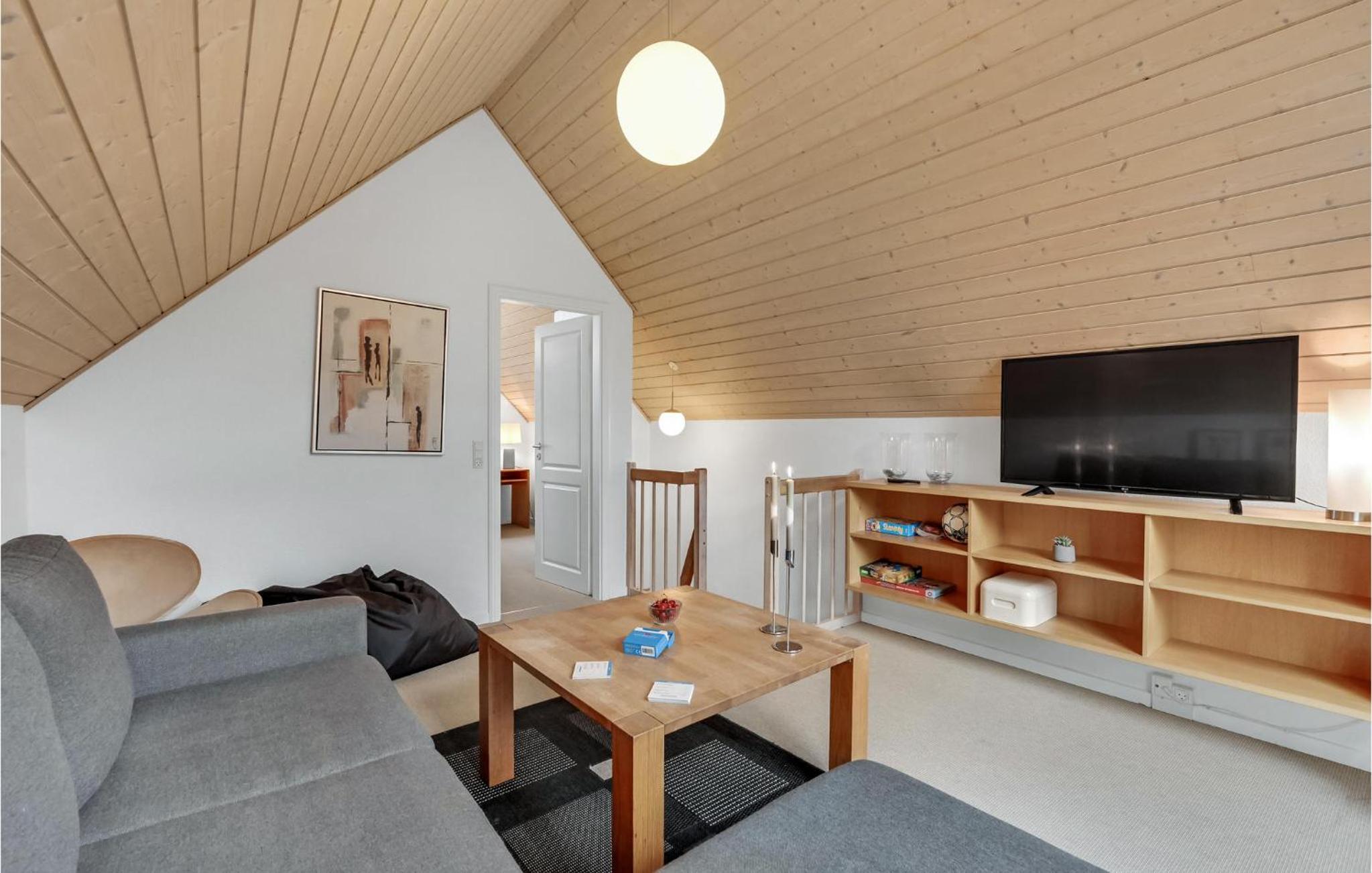 Beautiful Home In Nørre Nebel