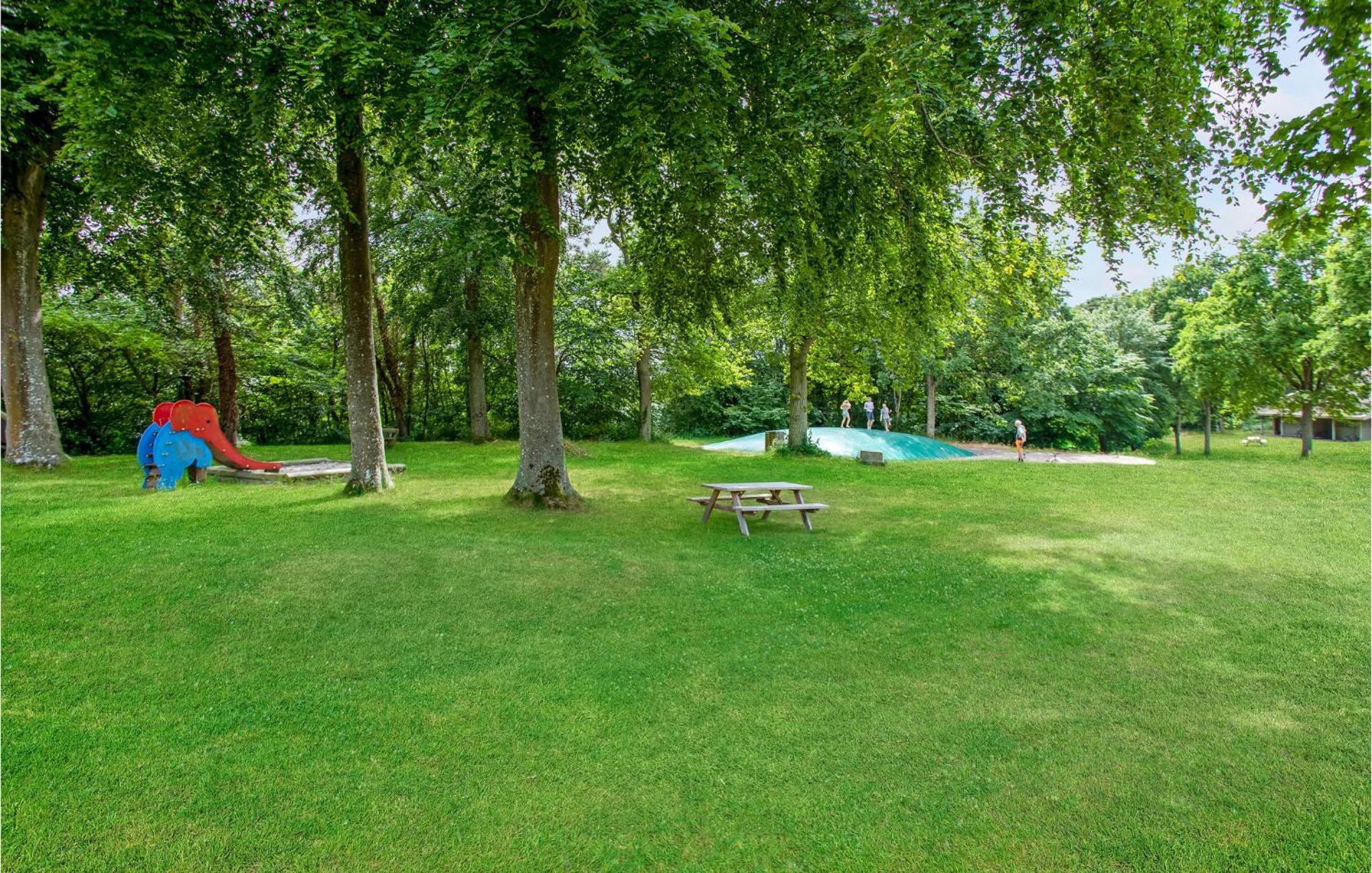 Stunning Apartment In Allinge With Wifi