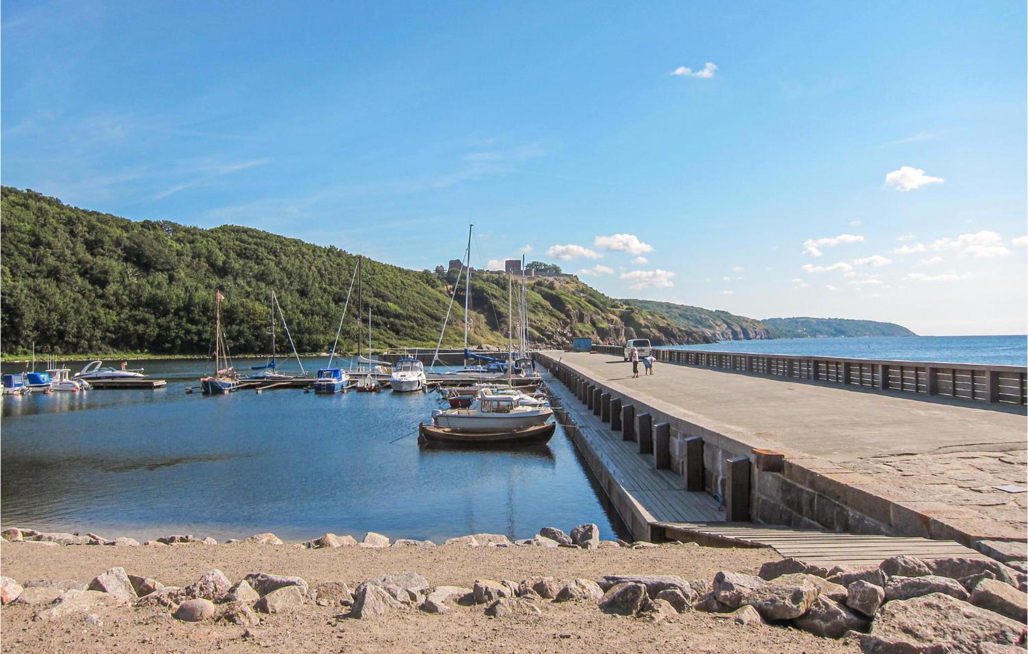 Stunning Apartment In Allinge With Wifi