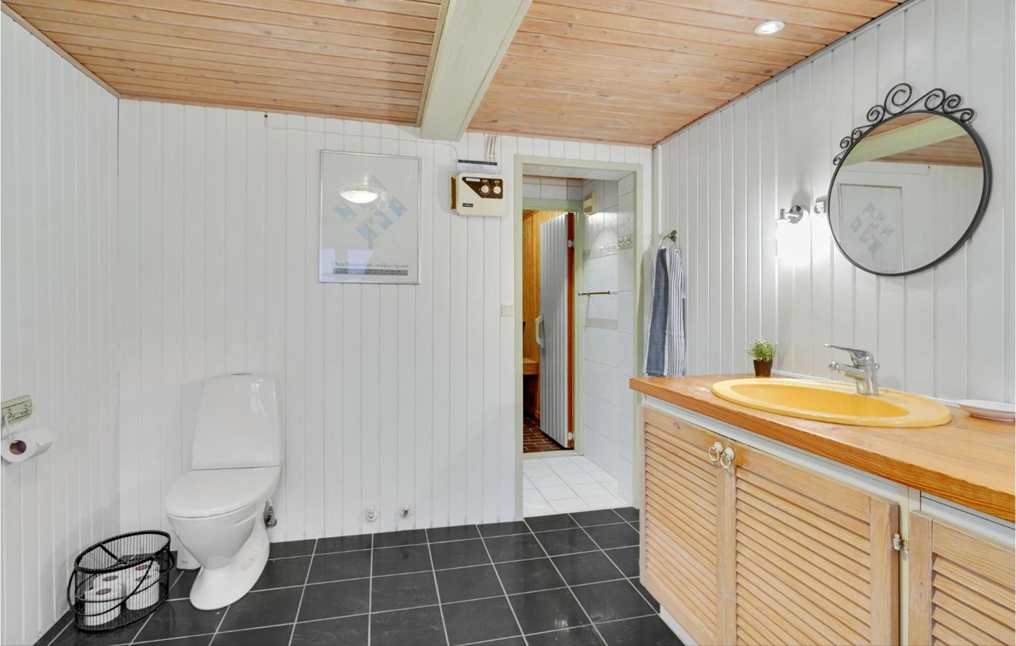 Cozy Home In Præstø With Kitchen