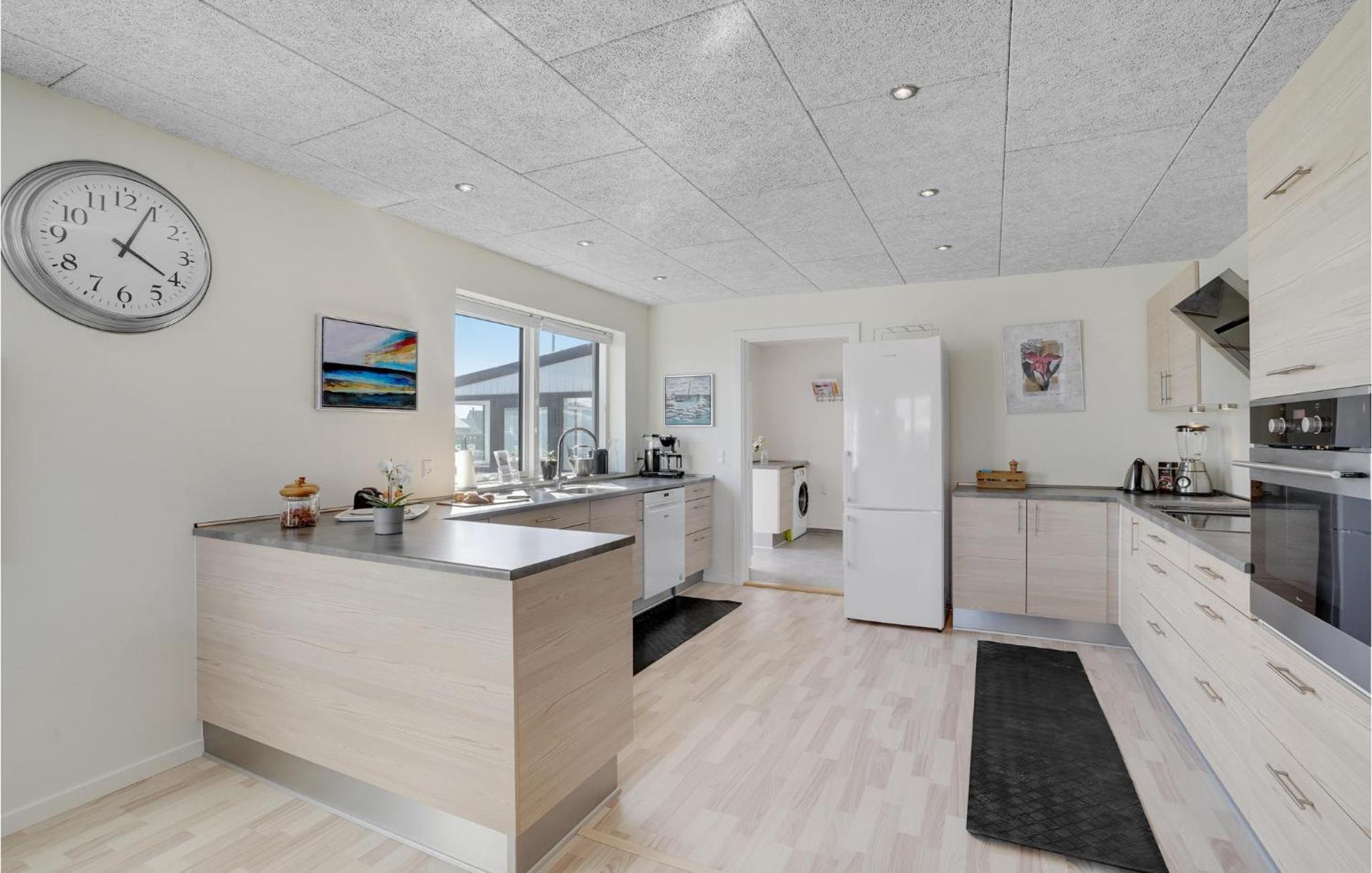 Stunning Home In Thyborøn With Wifi