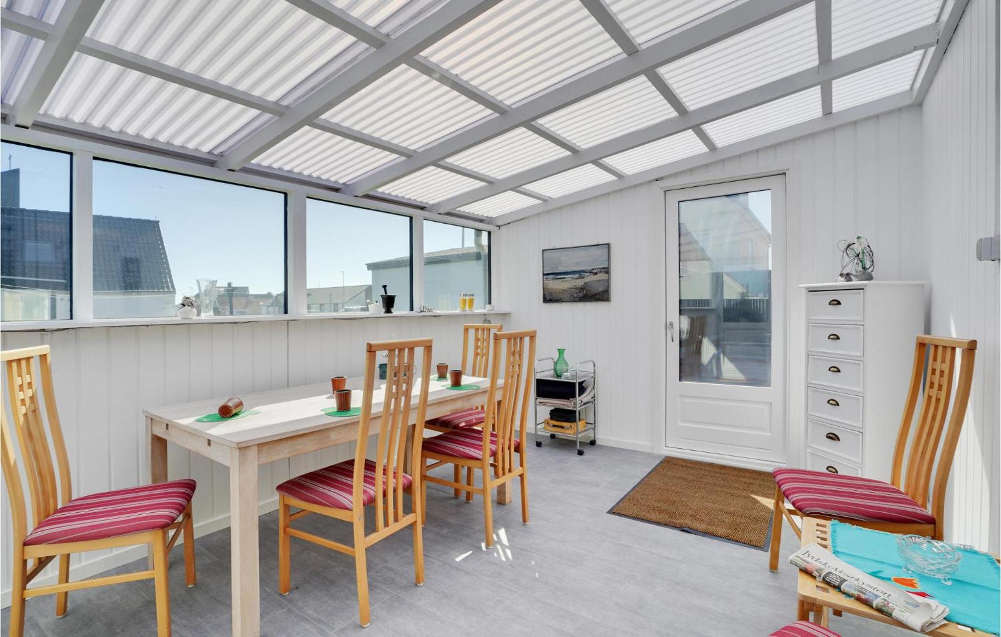 Stunning Home In Thyborøn With Wifi