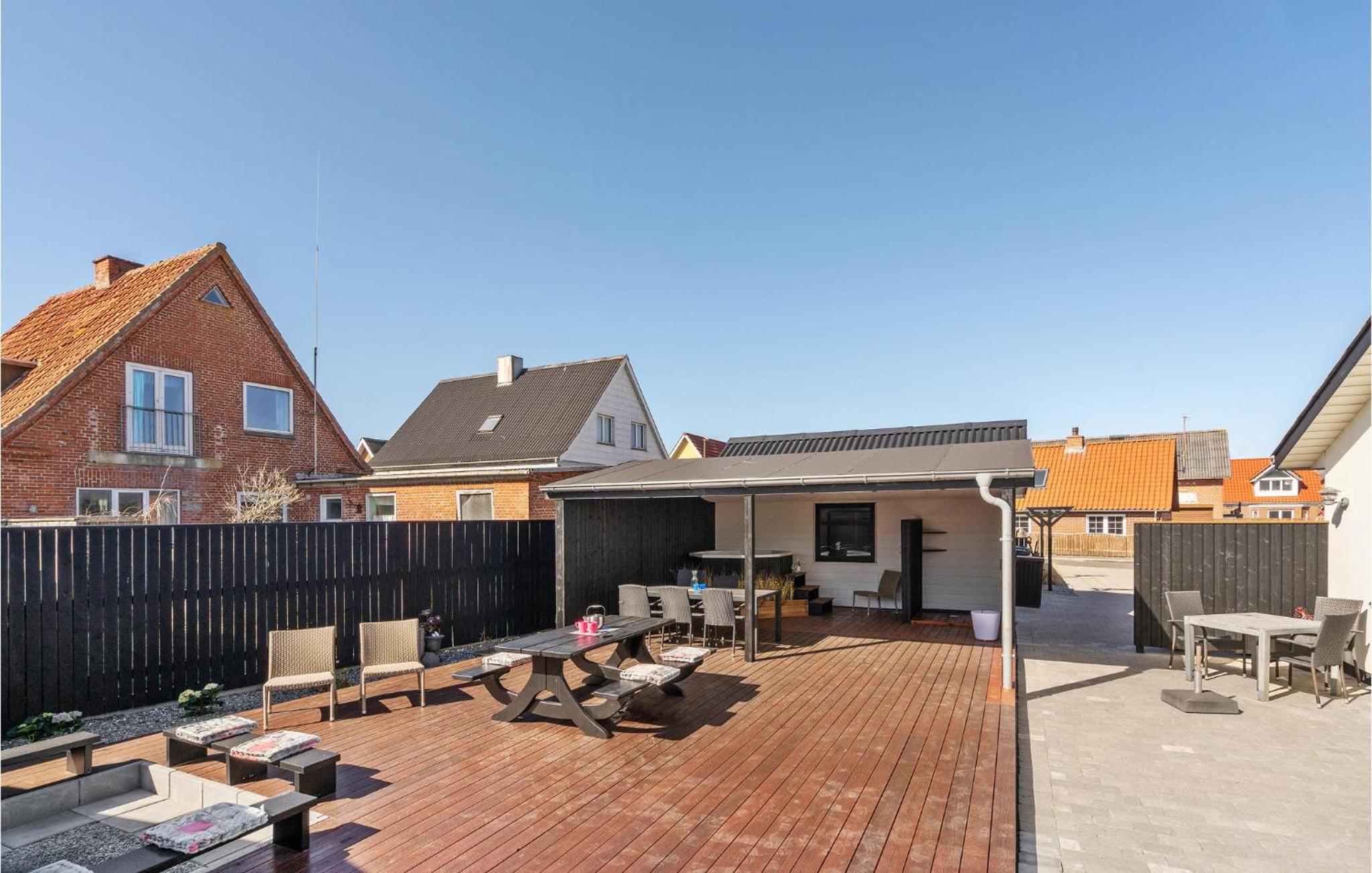 Stunning Home In Thyborøn With Wifi