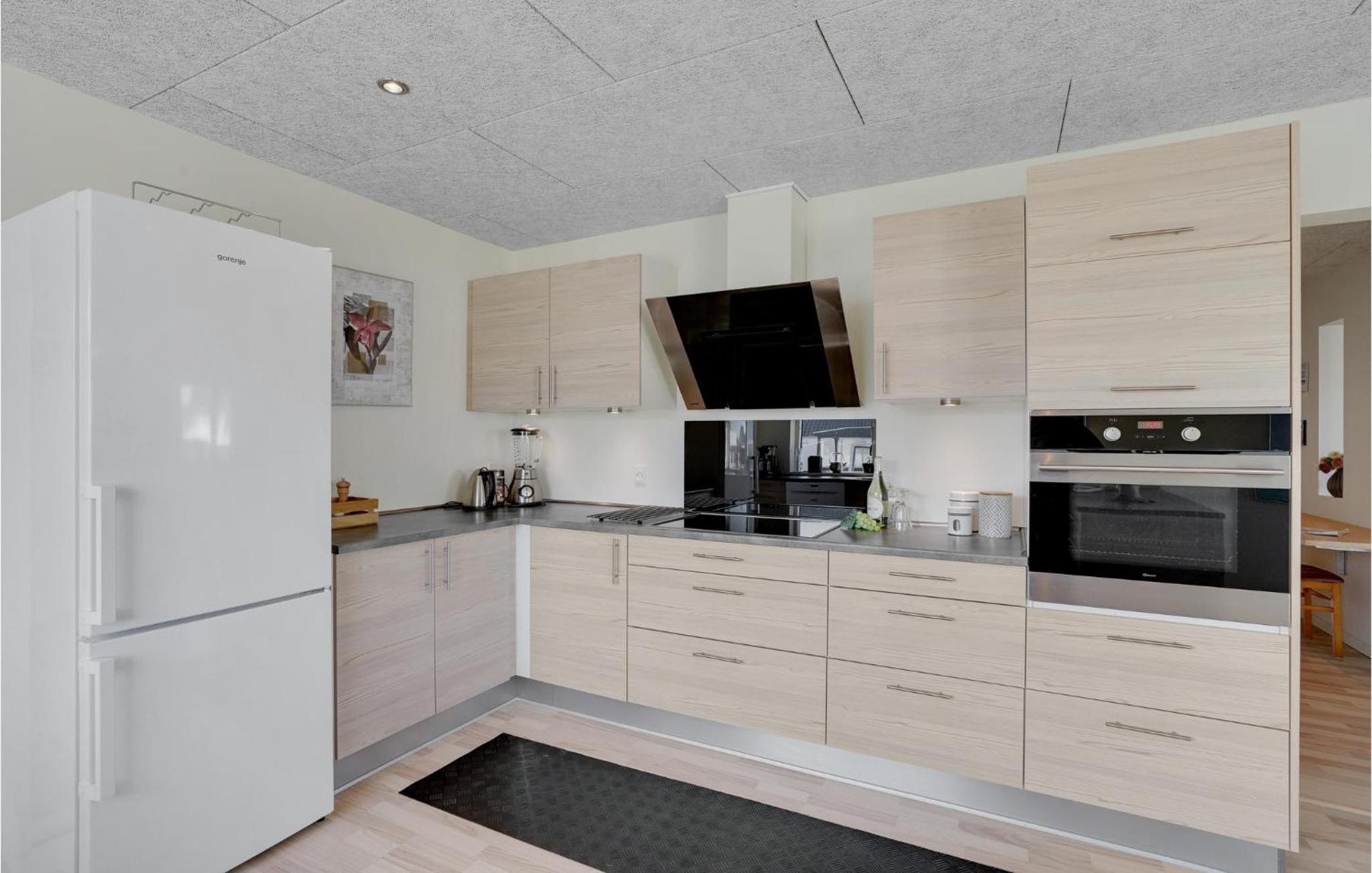 Stunning Home In Thyborøn With Wifi